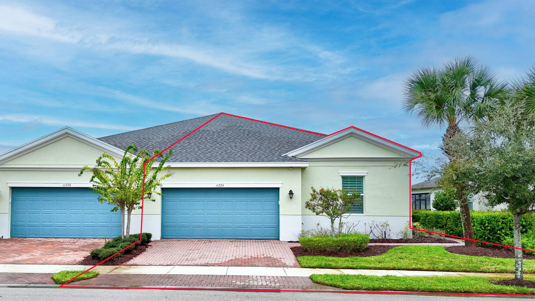 Charming Lake View Villa located in Lake Park, a 55 community in Tradition.