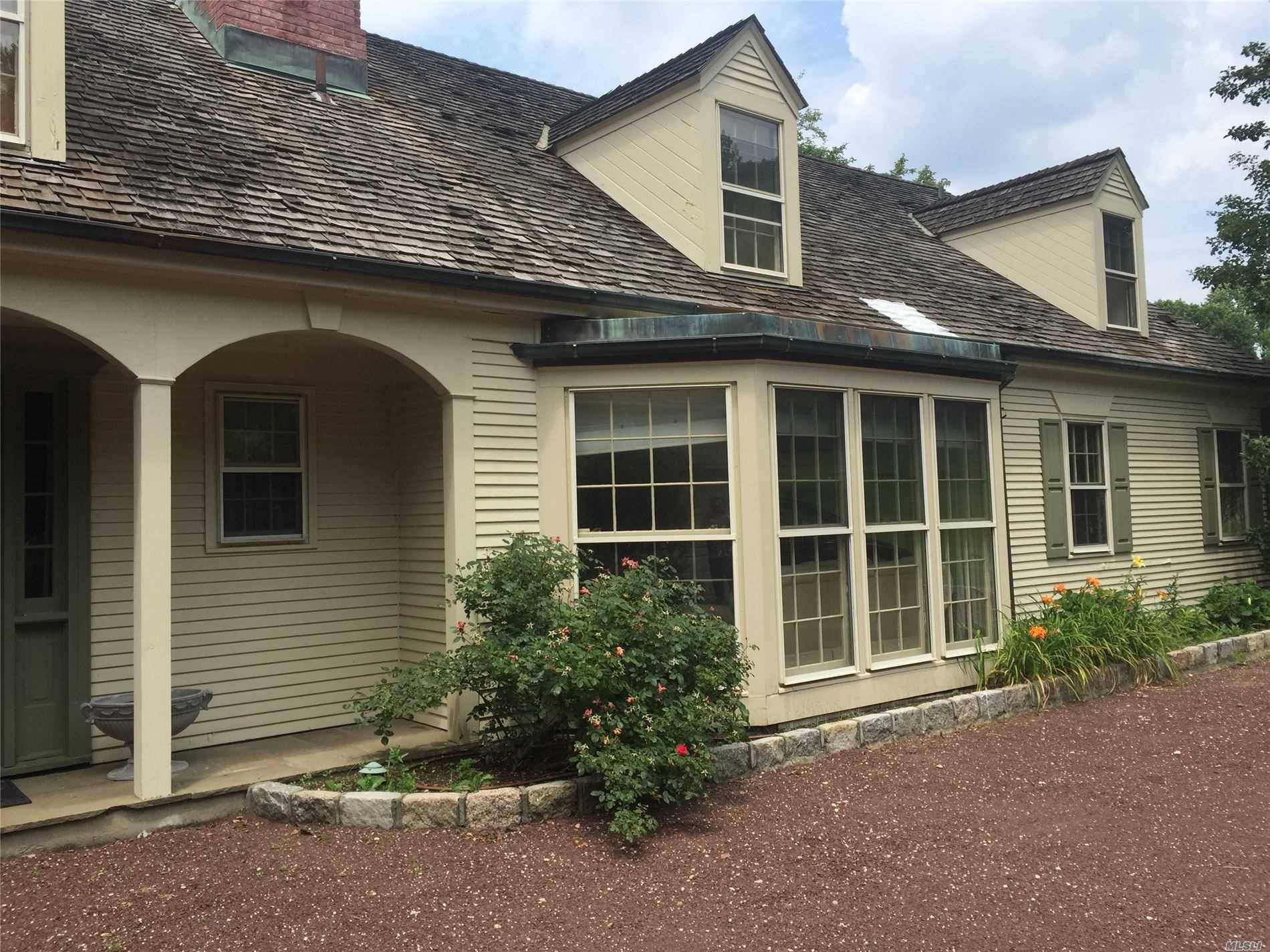 WONDERFUL GUEST HOUSE ON 6 ACRES, FEATURES SAUNA, IG POOL, TENNIS CT, PROFESSIONAL LANDSCAPING INCLUDES ONE PRIVATE GOLF HOLS W MULTIPLE TEES W TWO TRAPS.