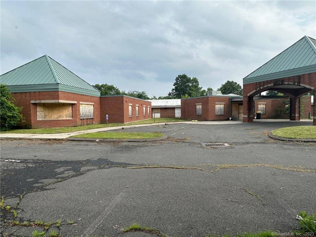 Prime opportunity in the south end of Hartford.