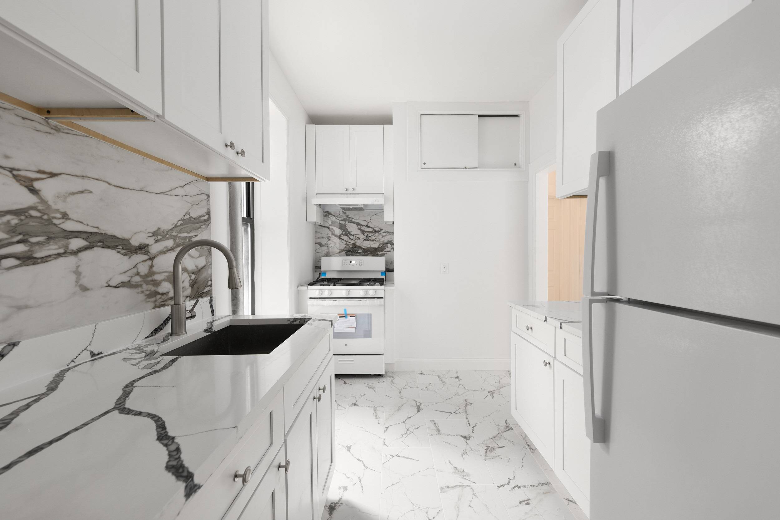 Just Renovated 3BR HDFC Co op in Hamilton Heights Income Restricted 130 AMI Welcome home to this beautifully renovated, sun filled three bedroom HDFC co op at 552 West 141st ...