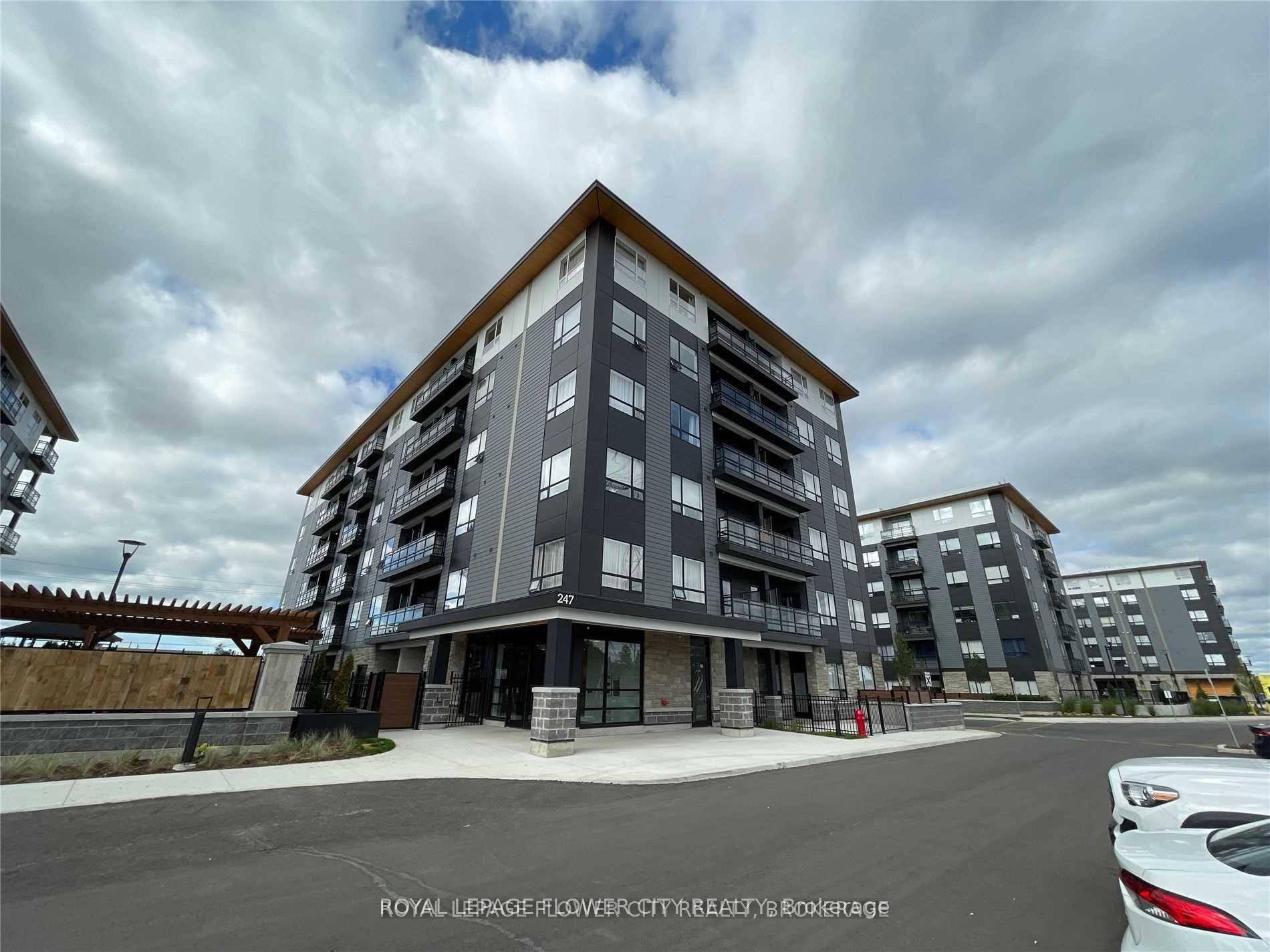 Welcome to Ro at Blackstone Condominiums.