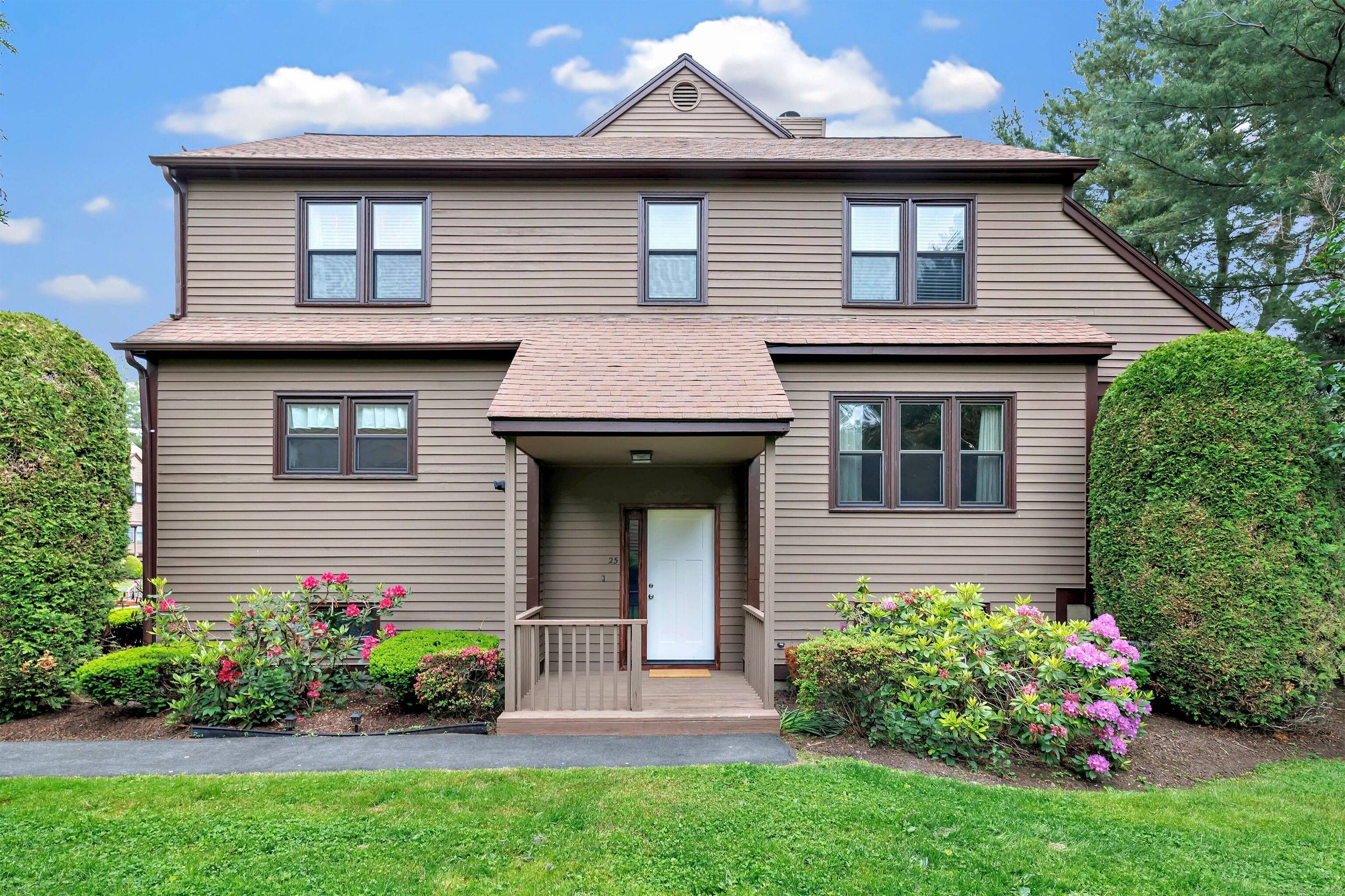 Discover peaceful living at Northbrook Condominiums where nature, space and community come together.