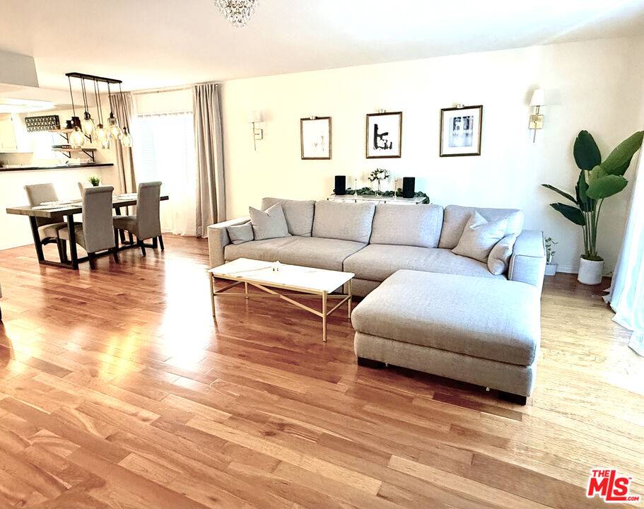 11907 Darlington Ave 2BR Brentwood La