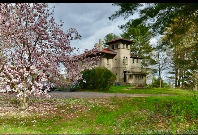 Bella Vista A Timeless Italianate Treasure on 6 Acres.