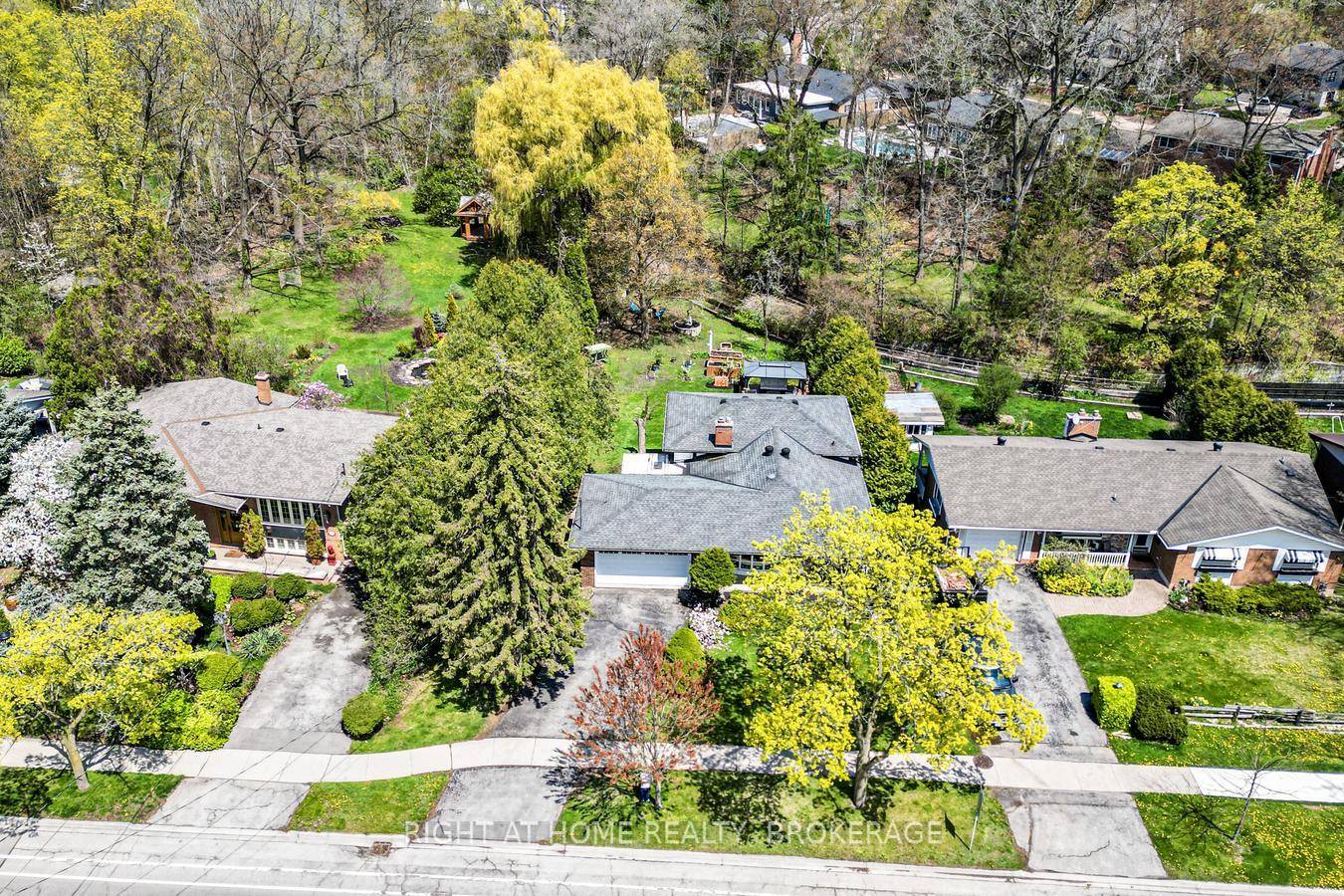Welcome To This Beautifully Maintained 4 Bedroom Home On An Extra Deep 78 X 231 Lot, Backing Onto Appleby Creek In Prime South Burlington Location, Just Minutes From The Shores ...