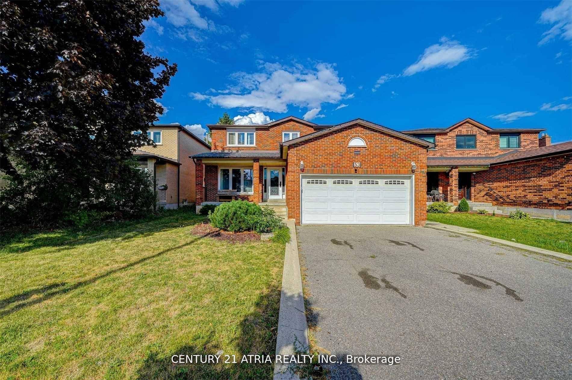 Prime Location ! This captivating 1 bedroom, 1 bathroom basement unit boasts a private entrance via the garage and resides in the vibrant heart of Maple.