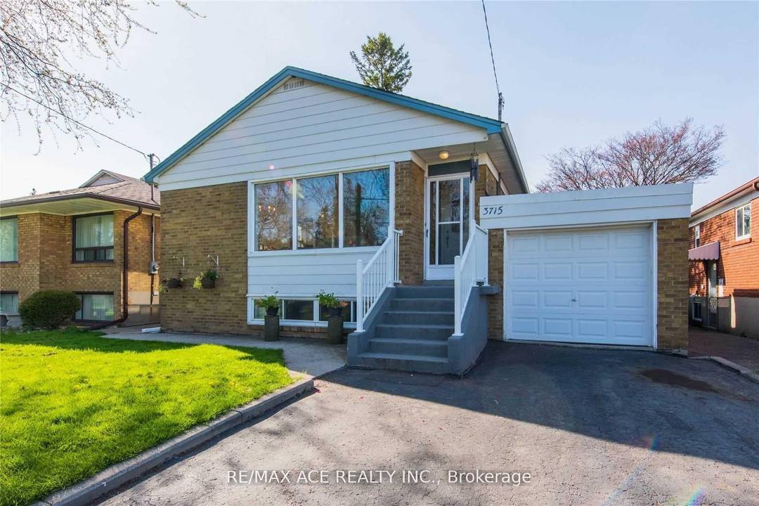 Welcome to the 3 Bedroom Basement Apartment with laminate floor through out.