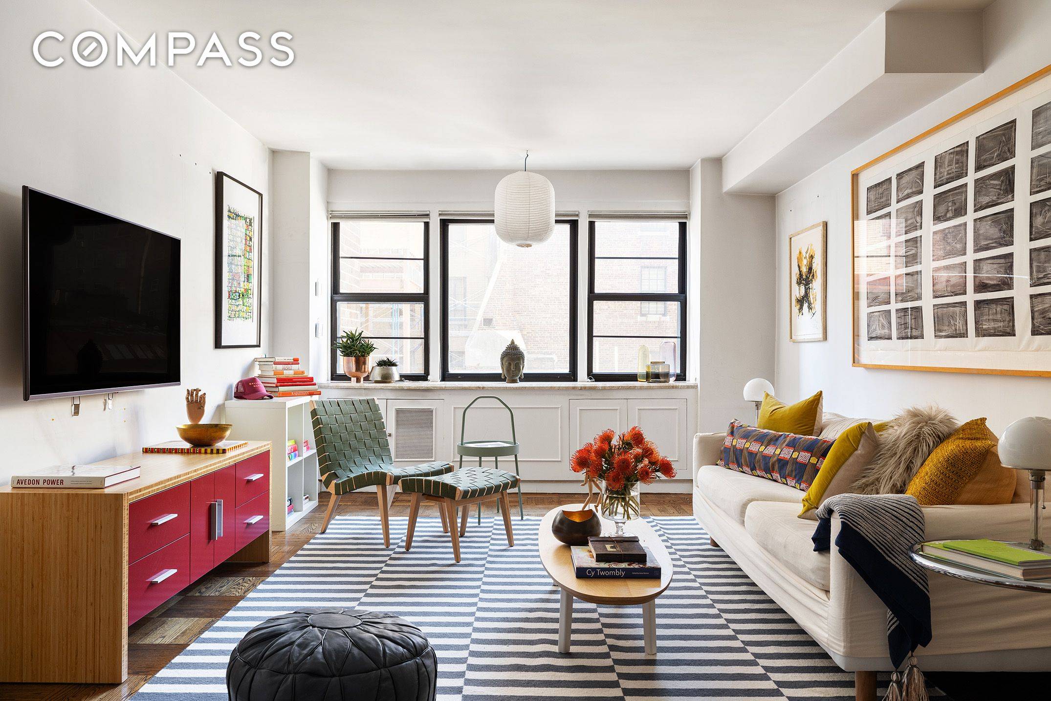 39 Gramercy Park North, is a meticulously managed co op on the Park.