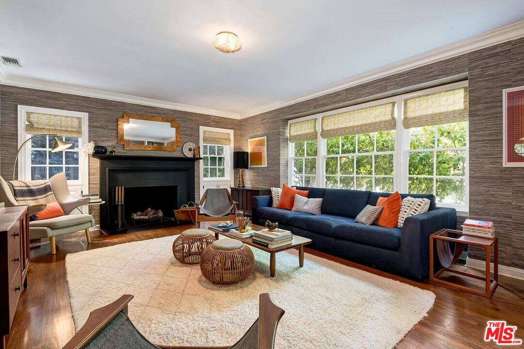 5912   Canyon Cv 2BR Hollywood Hills East La