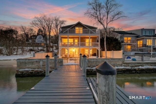 SHORT TERM RENTAL Fully FURNISHED Waterfront home !