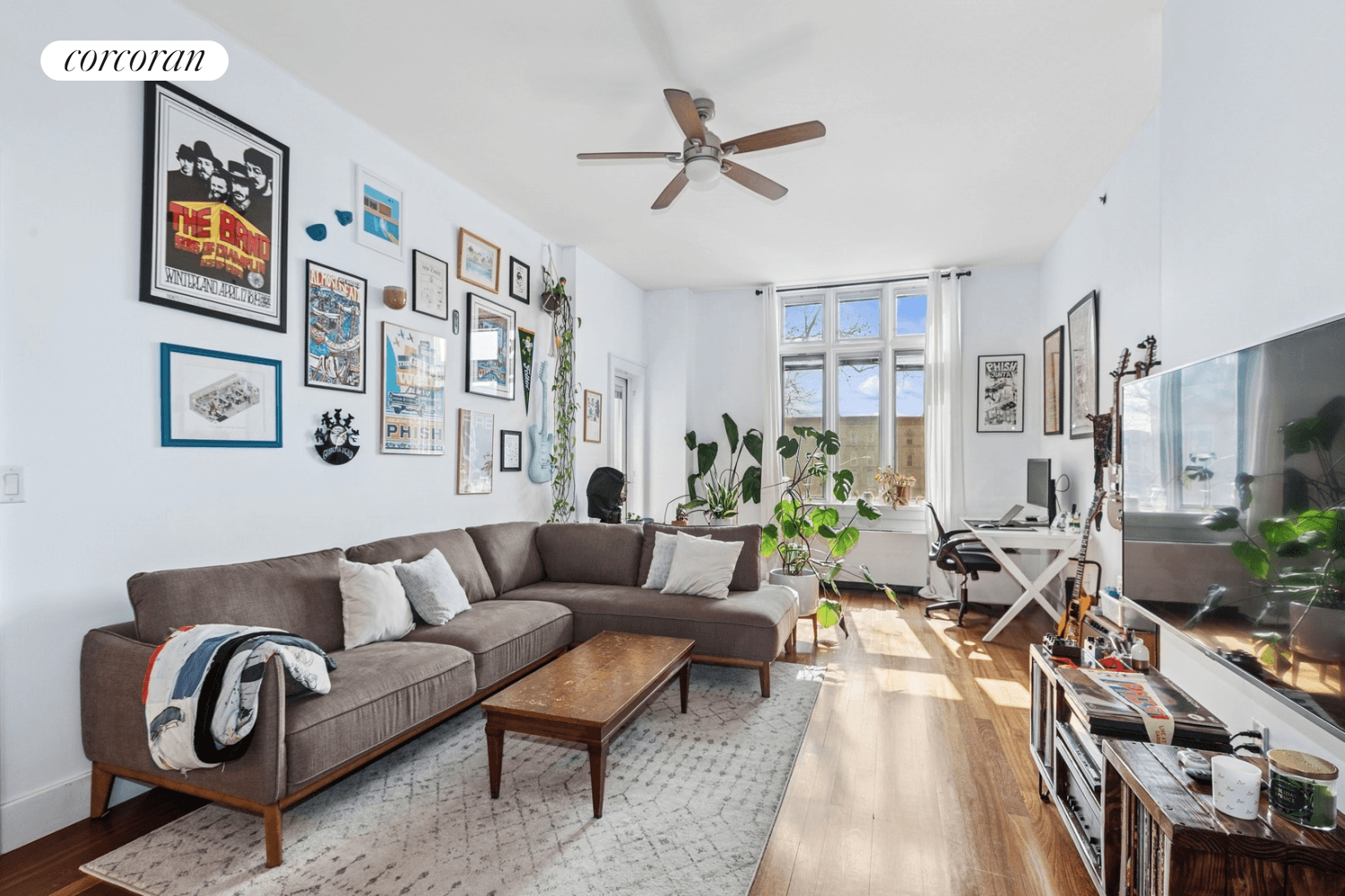 AVAILABLE MAY 1ST. Welcome to 21 Broome Street, Apt.