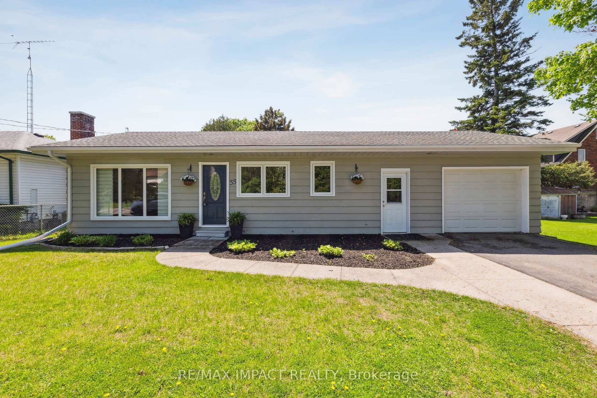 Charming 2 1 Bedroom Home in the Heart of Orono Village !