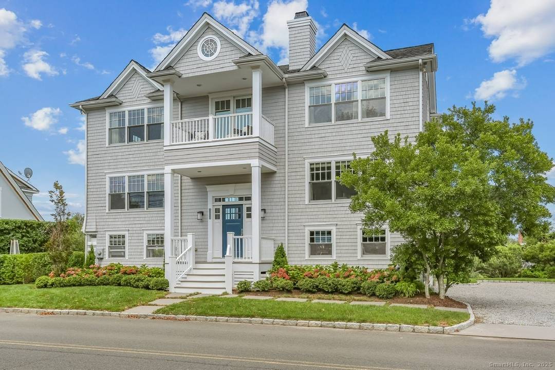 Welcome to 1810 Fairfield Beach Road, now available as a yearly unfurnished rental.