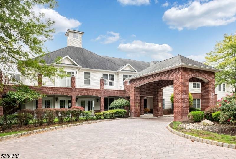 Enjoy resort style living at its best at Washington Grand, a beautiful 55 community in Washington Township.