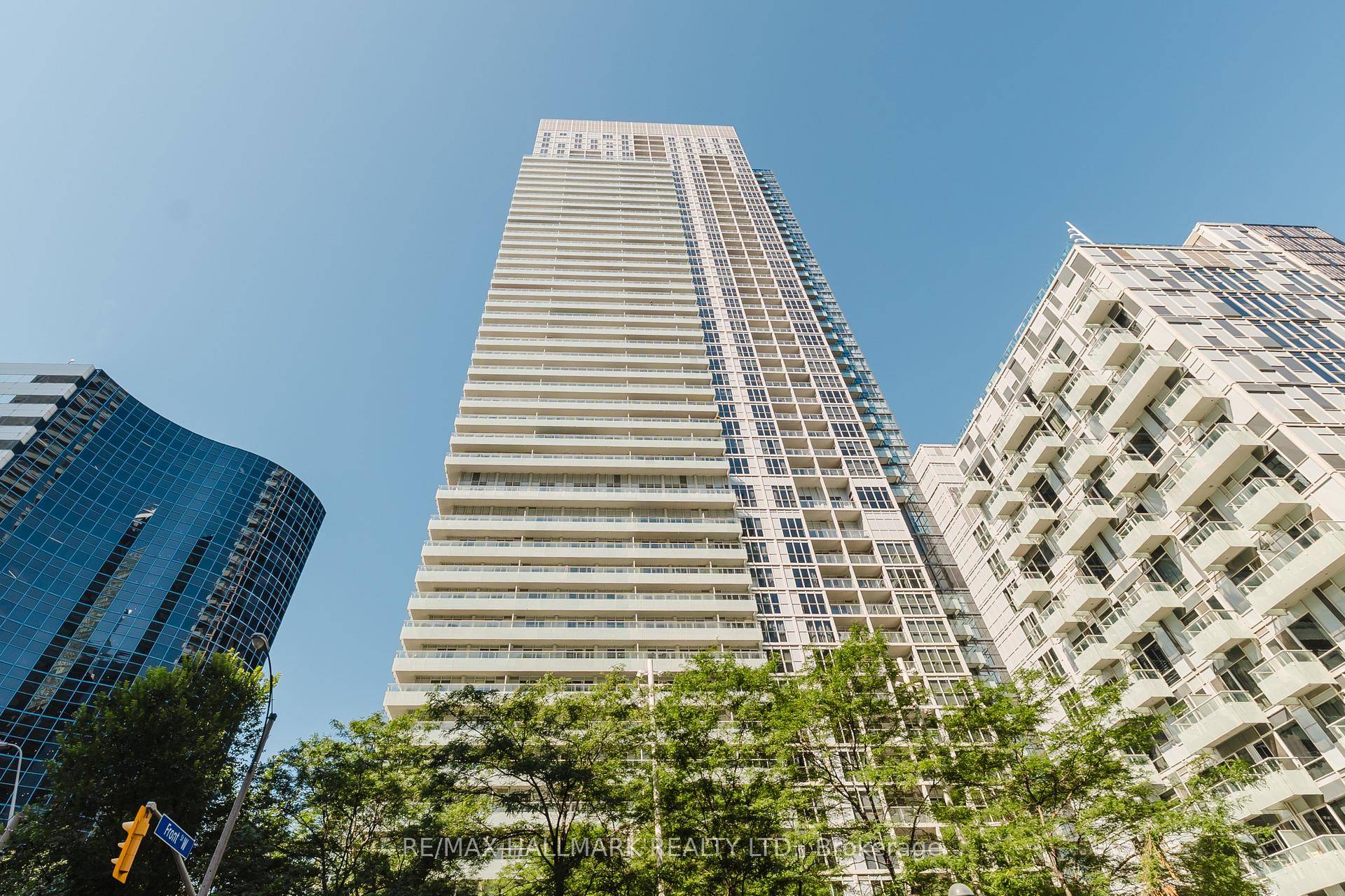 Stunning Tridel Building, Offers Residents An Unparalleled Lifestyle, Close To Toronto's Most Exclusive Neighbourhoods.