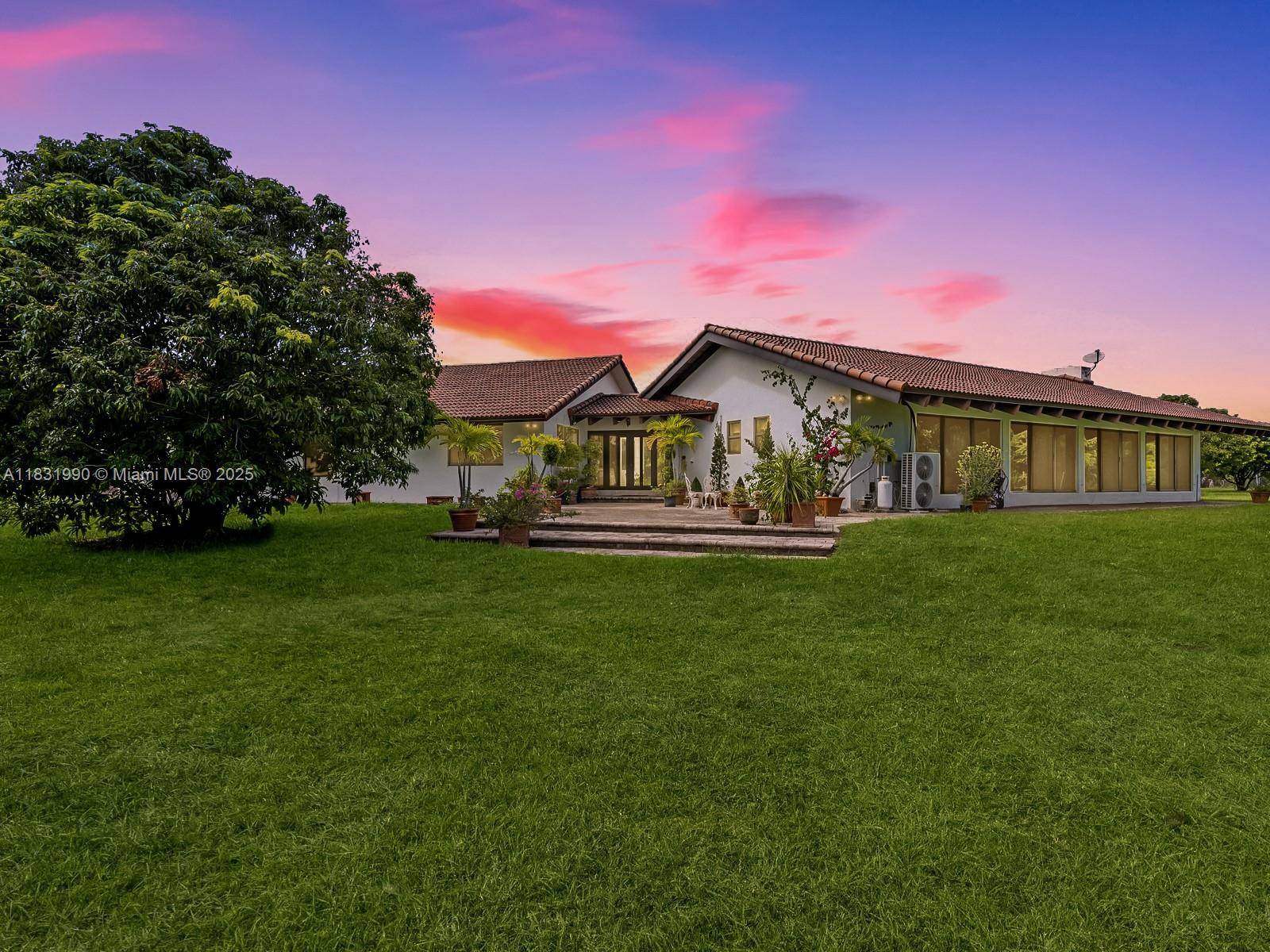 A rare 4. 75 acre estate in the heart of the Redlands, just 20 miles SW of Downtown Miami.