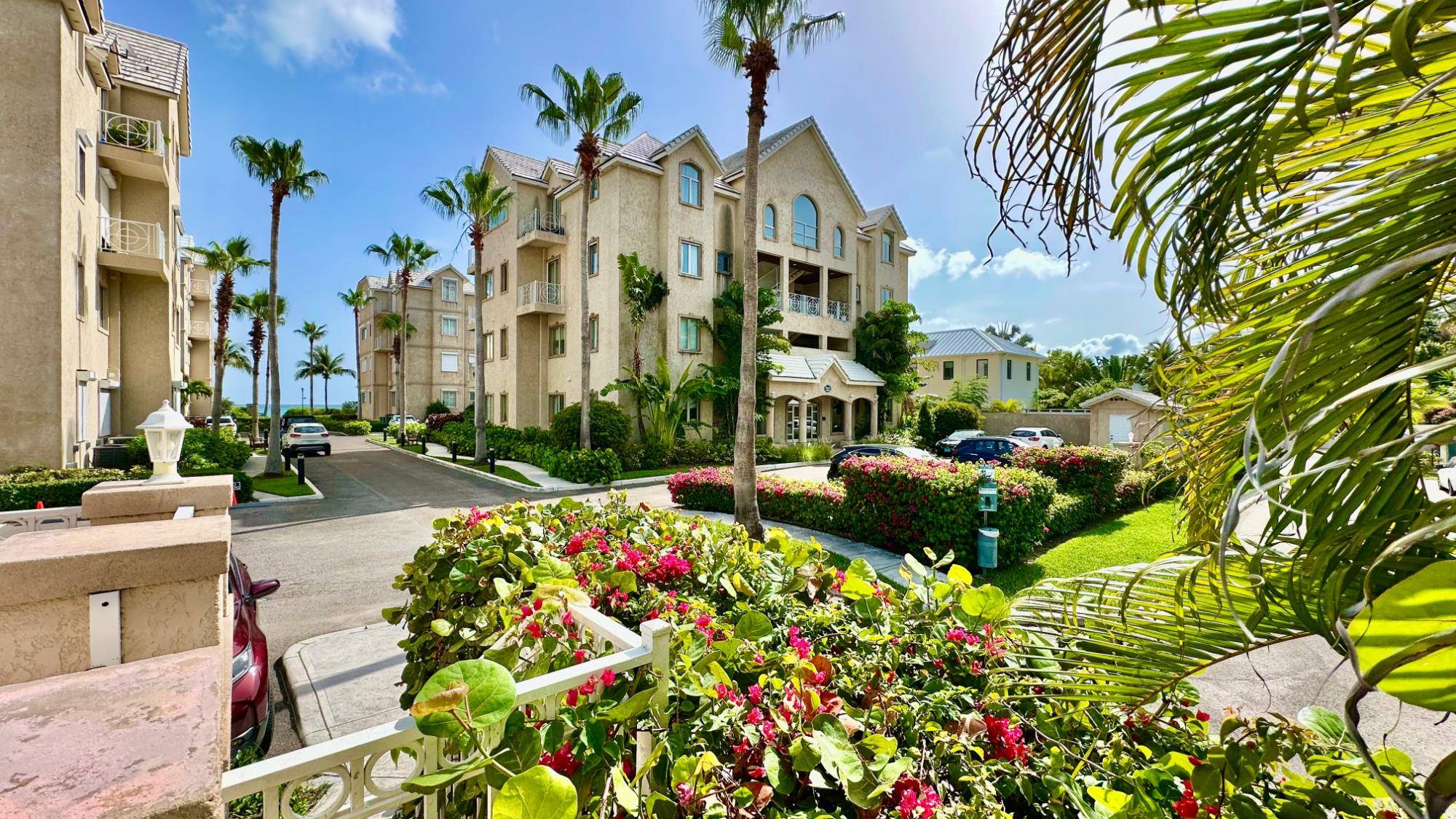 LOVE BEACH WALK Condo New-Providence