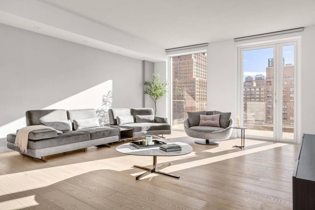 The resale of residence 14C at the Maverick, located in the vibrant, eclectic Chelsea neighborhood, offers discerning buyers the luxurious finishes of a new development, accentuated by the sophisticated personal ...