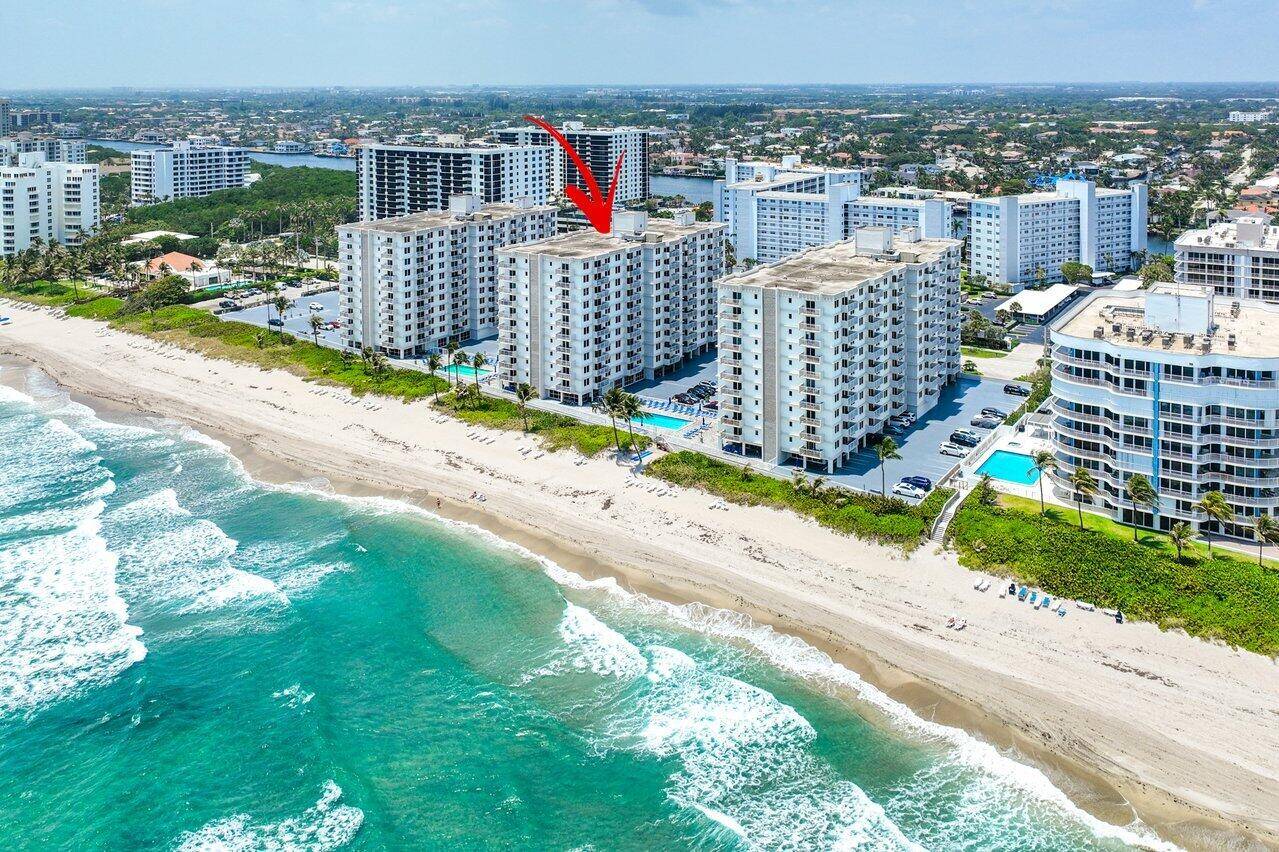 Beautifully furnished, two bedroom condo with ocean view !