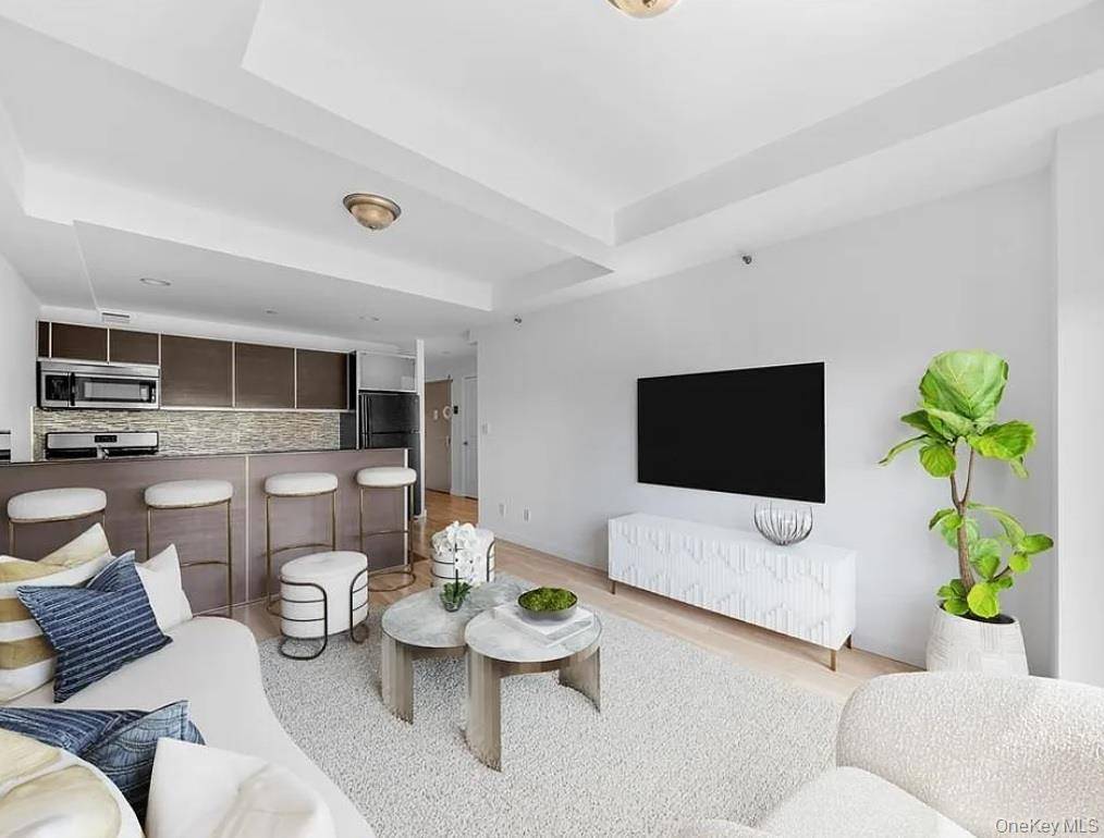 TOP Floor 6th Floor, Corner Unit Condo in the Heart of Briarwood !