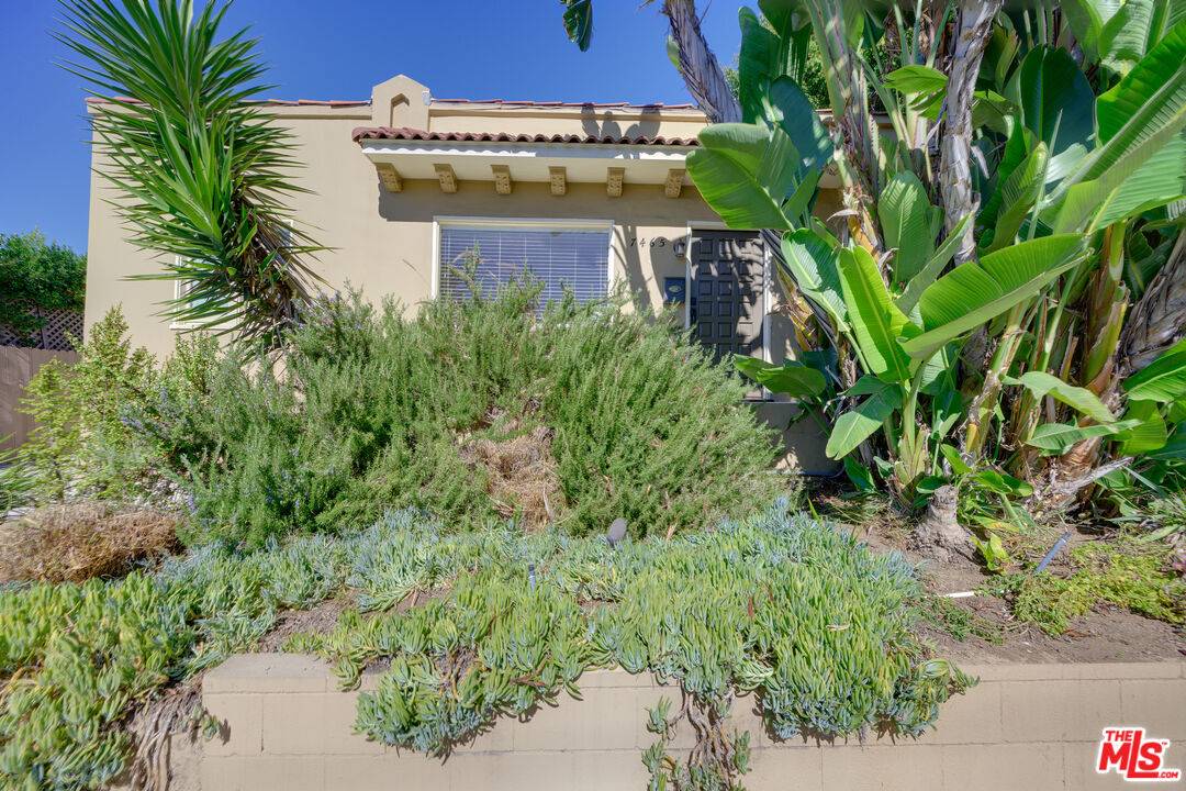 7465  HAWTHORN AVE 2BR Hollywood Hills East La