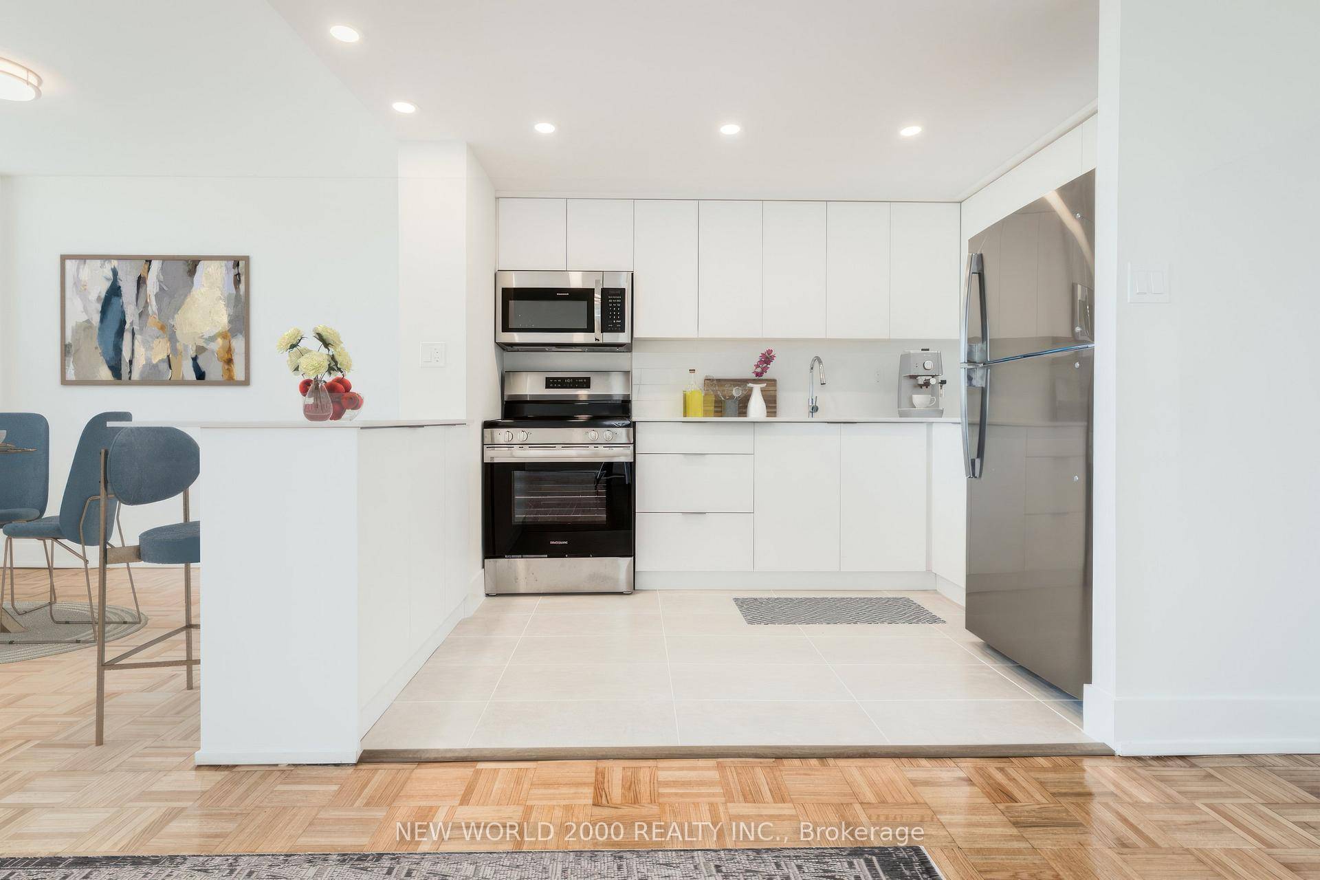 Sign your lease and move in by June 01st and enjoy one month of rent absolutely free don't miss out on this limited time offer !