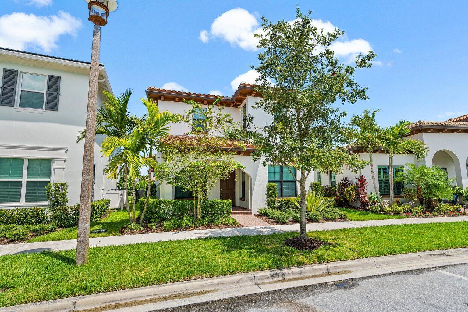 ANNUAL UNFURNISHED RENTAL Gorgeous 4 Bedroom, 3 Bathroom, 3 Car Garage Home In the Sought After Community of ALTON !