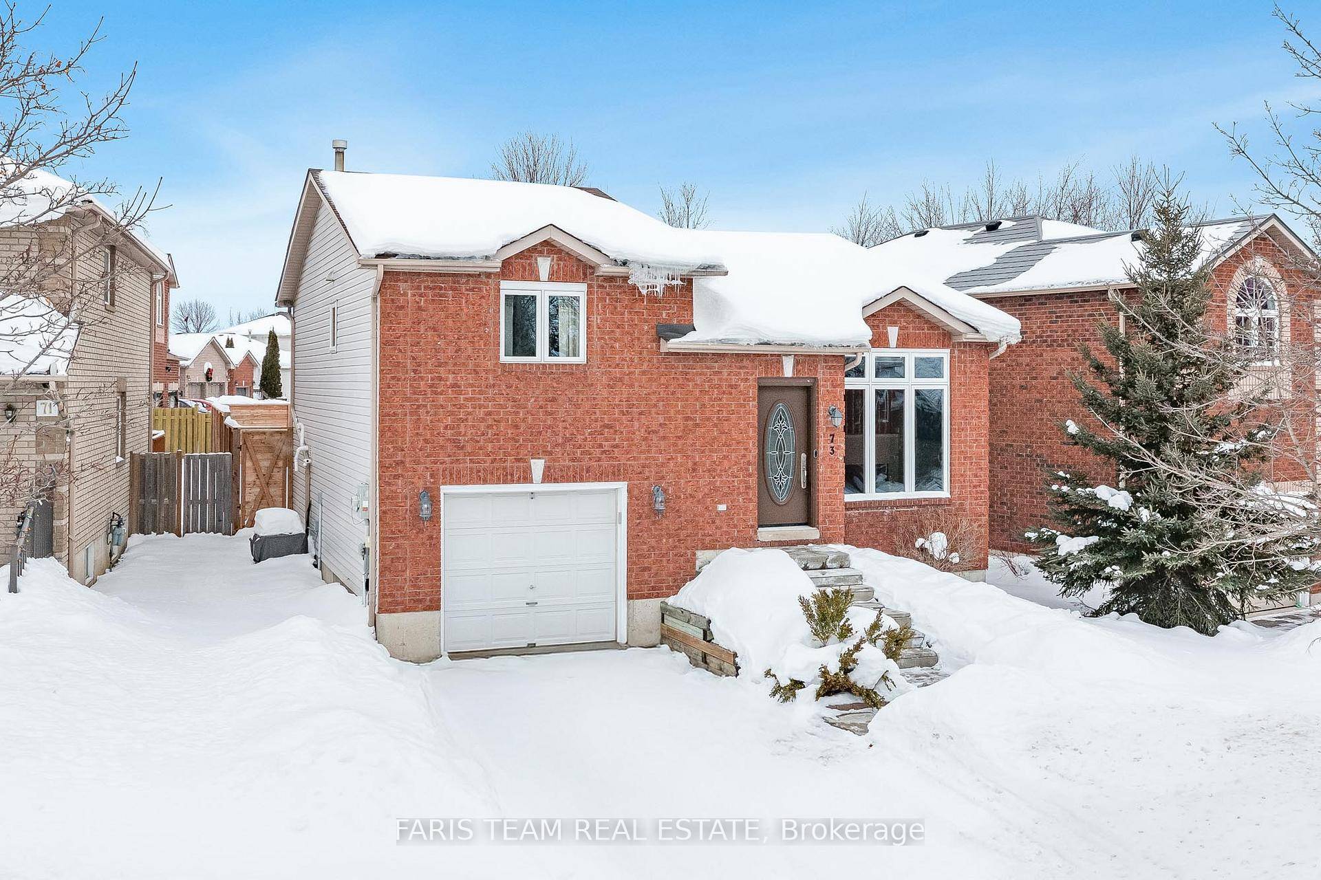 Top 5 Reasons You Will Love This Home 1 Welcome to this well loved, raised bungalow in a family friendly Barrie neighbourhood, just minutes from all amenities, complete with 2 ...