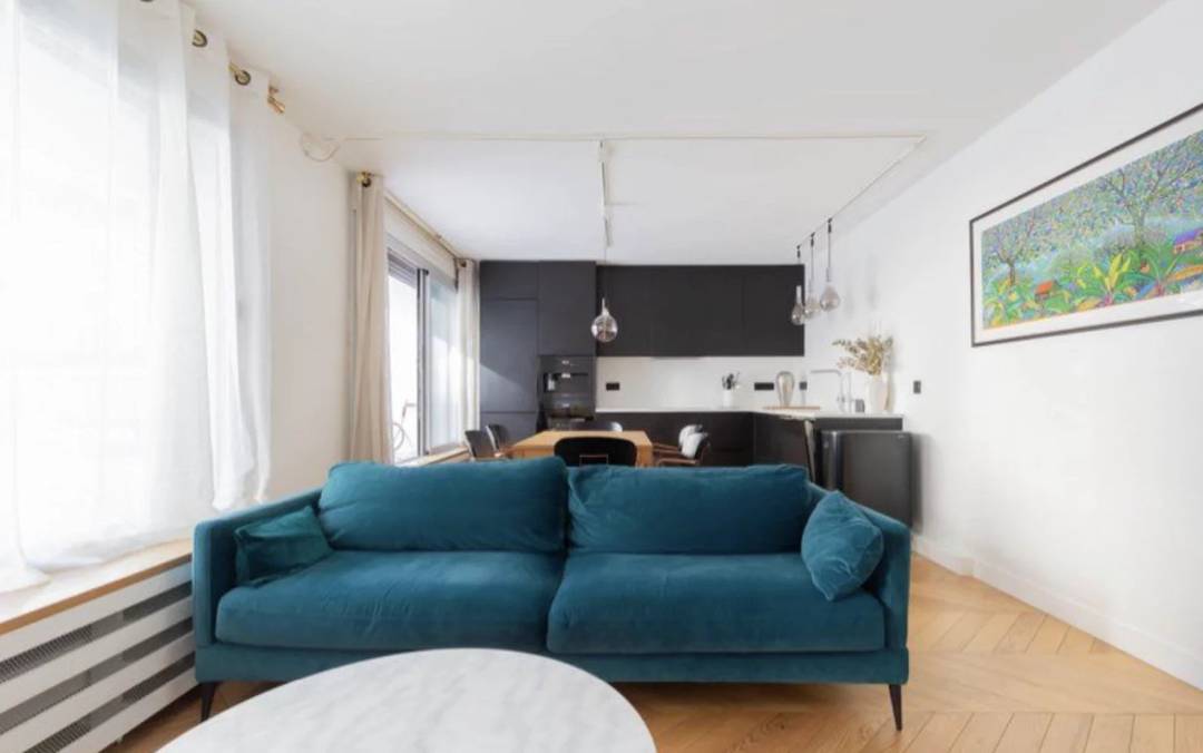 4 rooms with terrace - Paris XVth