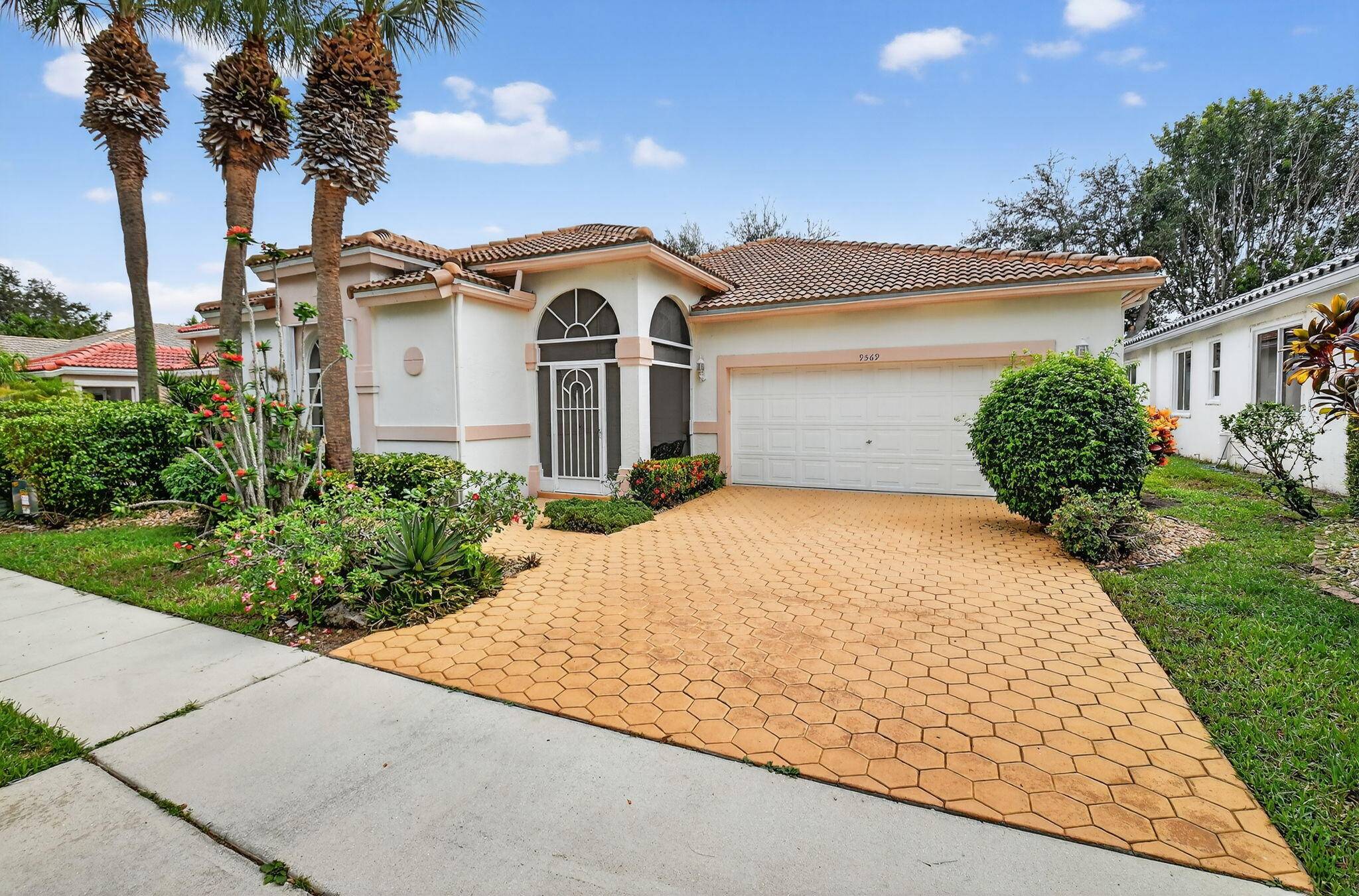 Welcome to this expansive 3 bedroom, 2 bathroom home, featuring a bright and open split floor plan.