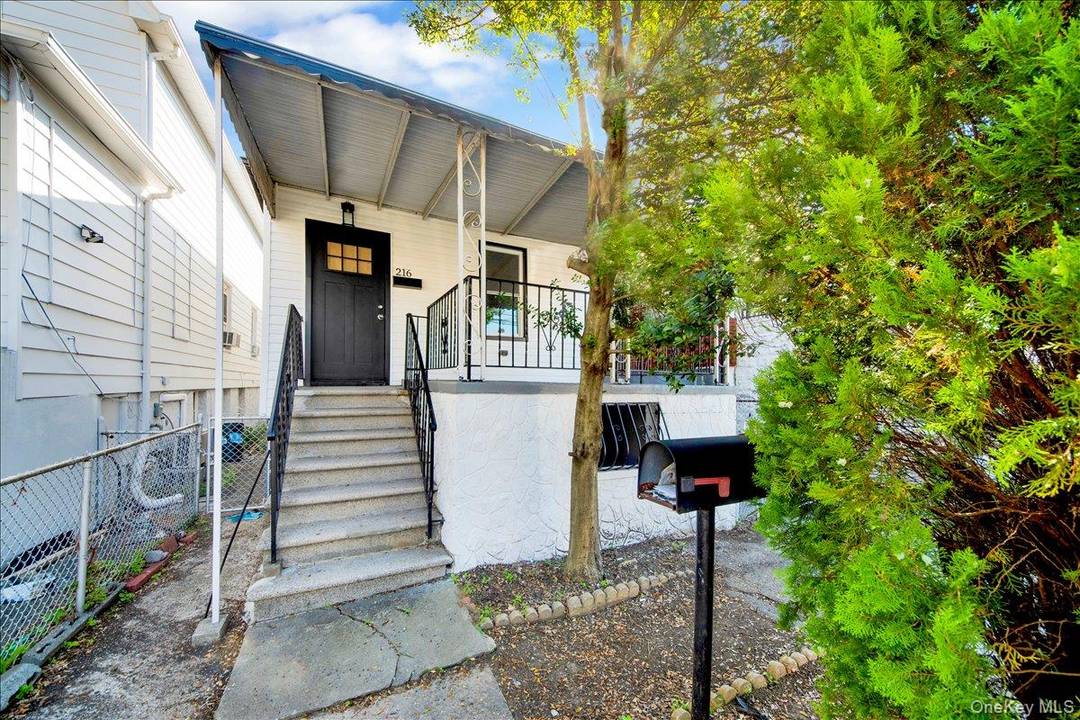Soundview 3 Bedroom Duplex Plus Finished Walk In, Fully Renovated, New Roof, Windows, Siding, Floors Throughout, Kitchens amp ; Baths, Easy Commute to Ferry to NYC 96th Street in 18 ...