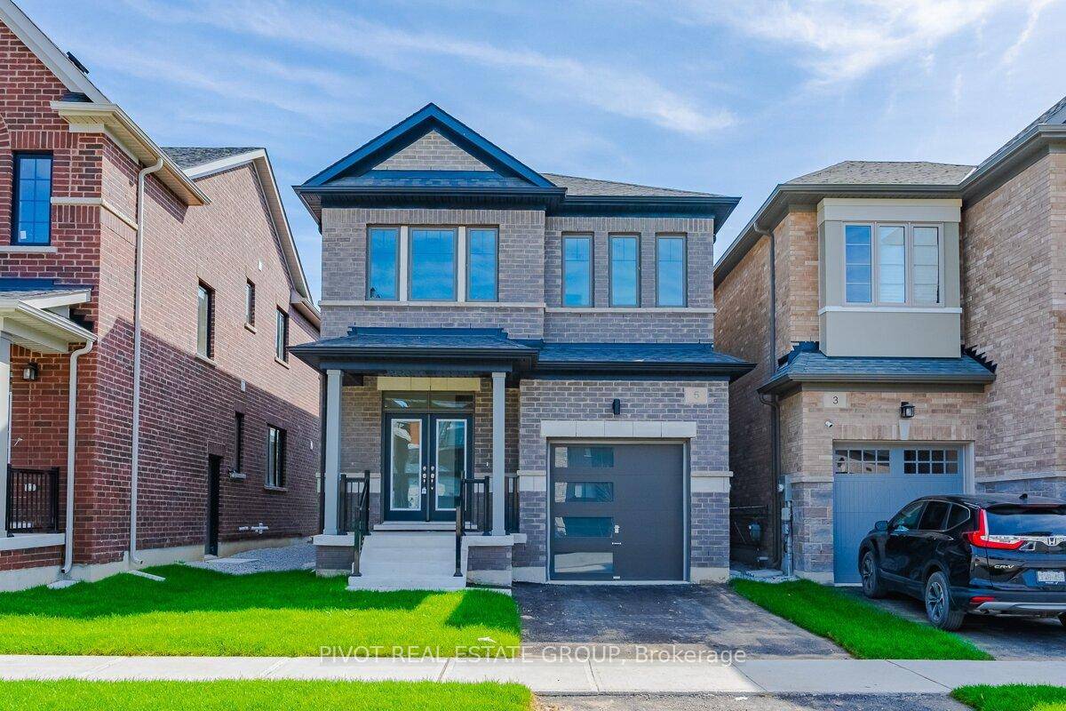 Welcome to this beautiful 4 Bedroom modern elevation and upgraded home located in the most desirable neighbourhood of Caledon, the Caledon Trails Community !