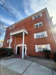 Solid three story, 13 unit income producing building located in the highly desirable College Point section of Queens.