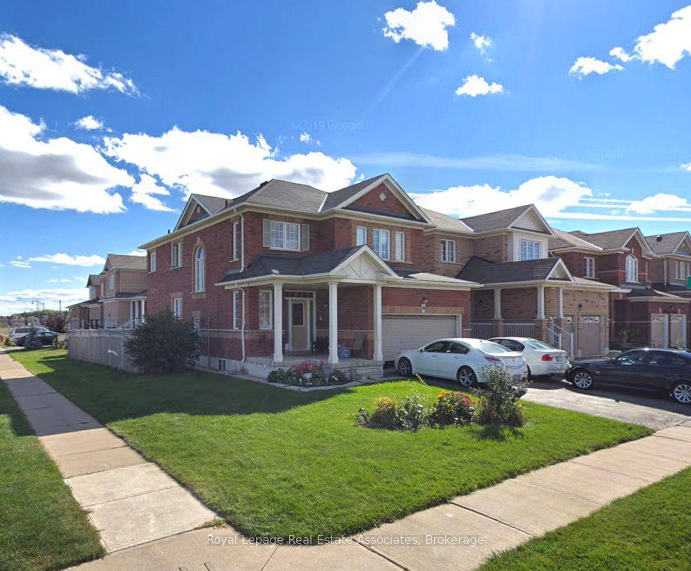 PRIVATE BASEMENT IN QUIET COMMUNITY Come home to your very own fully renovated 2 BED 1 BATH apt with separate side entrance amp ; 1 PARKING !