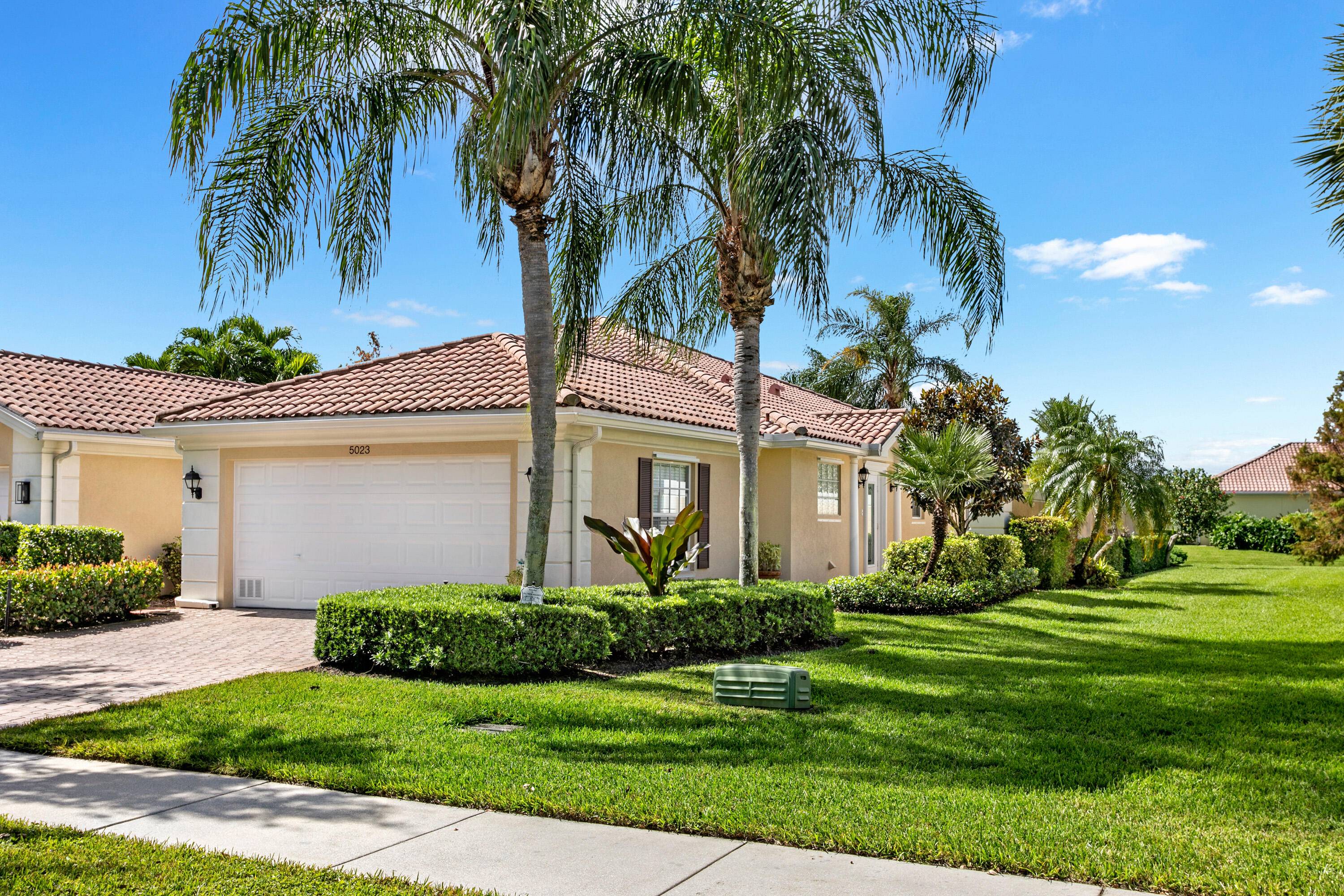 Nestled in the highly sought after Magnolia Bay neighborhood, this beautifully updated 2 bedroom home offers a rare find with en suite bathrooms for each bedroom and an additional versatile ...