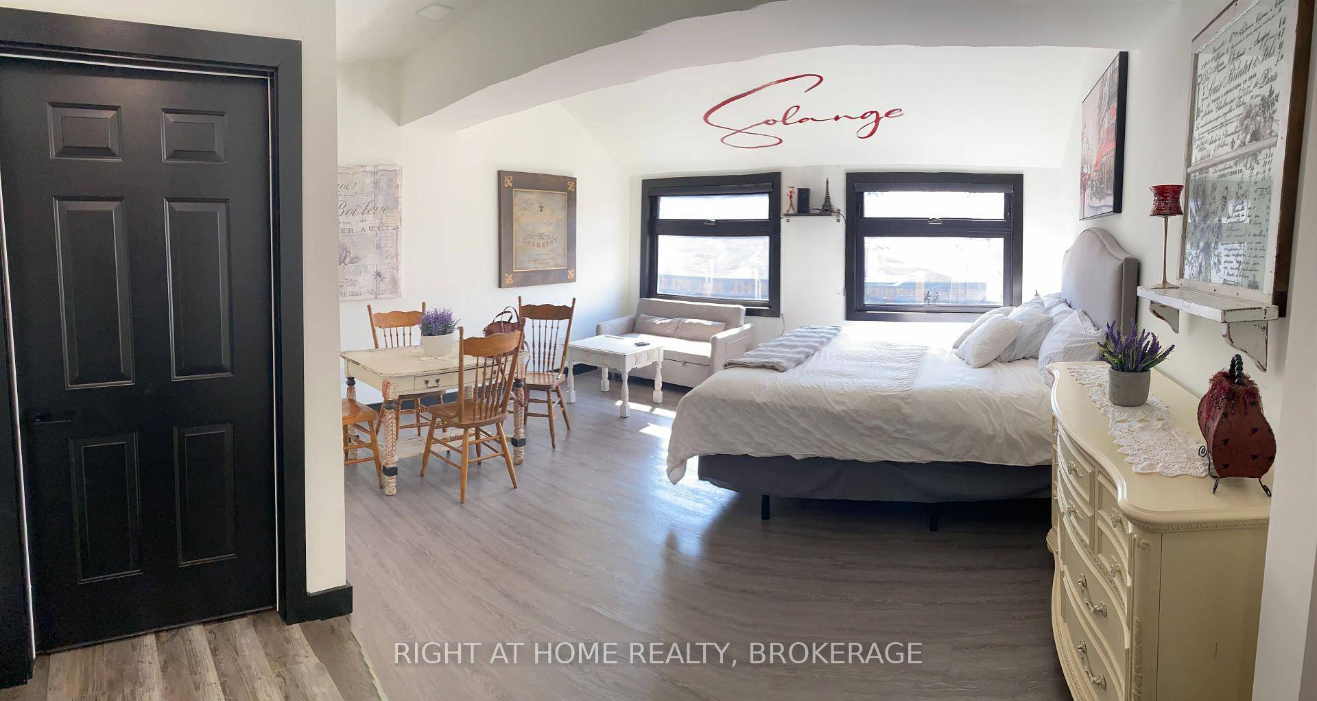 10 MONTH RENTAL All inclusive, fully furnished, starting Sept 15 to June 15.