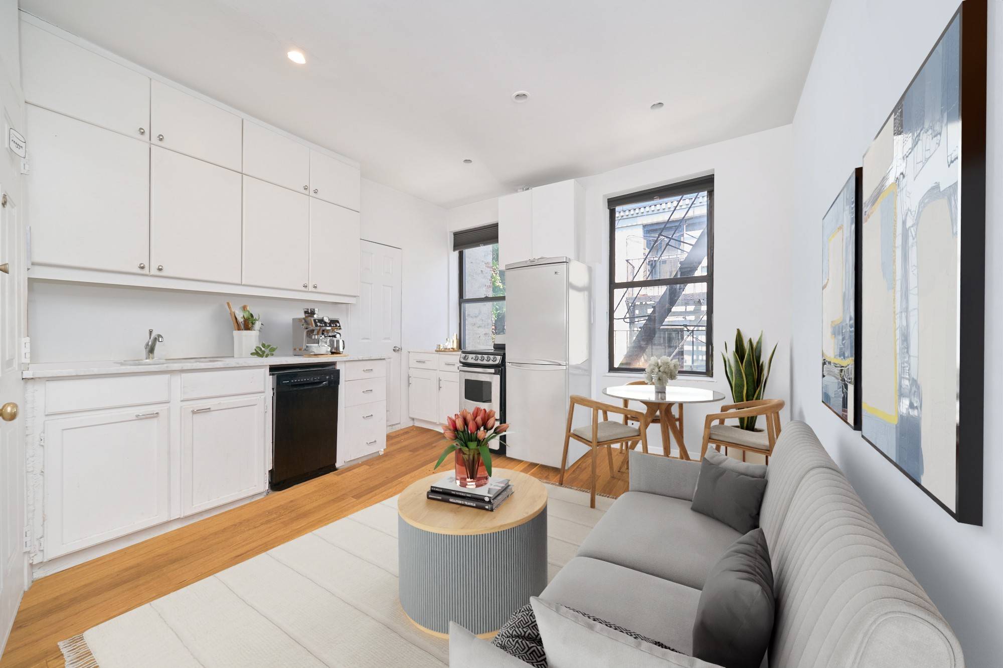 Incredible location ! A renovated, sunny and cozy apartment in the heart of East Village1 Bedroom One Room den, home office or entertainment room PERFECT FOR COUPLESUnit available on 7 ...