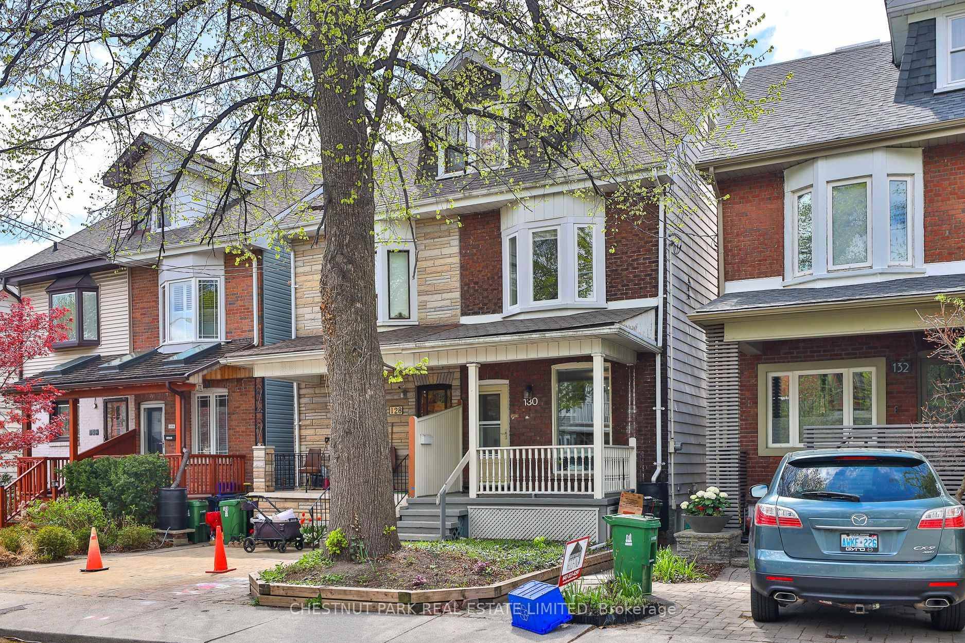 Welcome to 130 Hampton Ave !