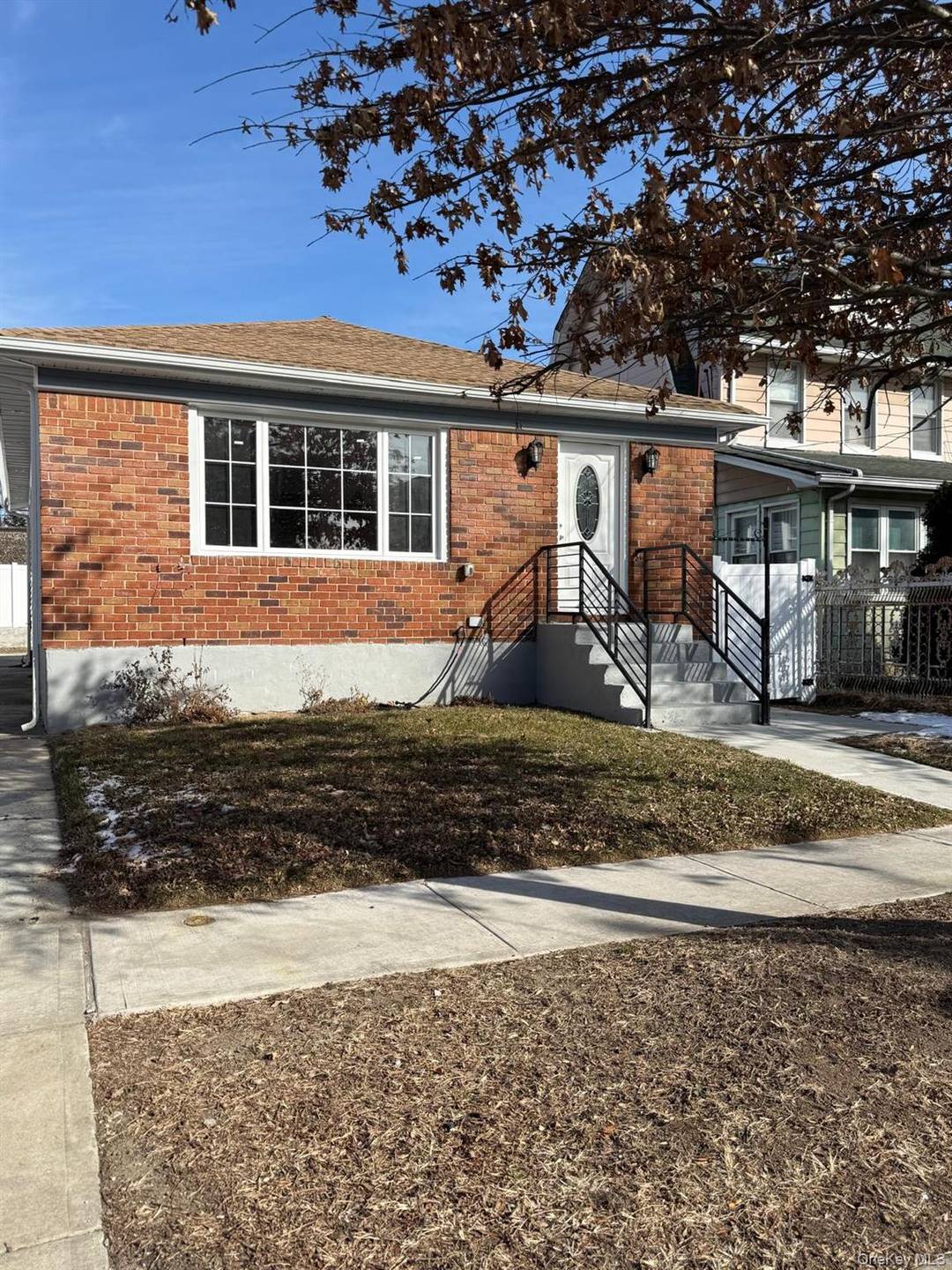 Step into this beautifully renovated ranch style house in the historic Addisleigh Park Neighborhood.