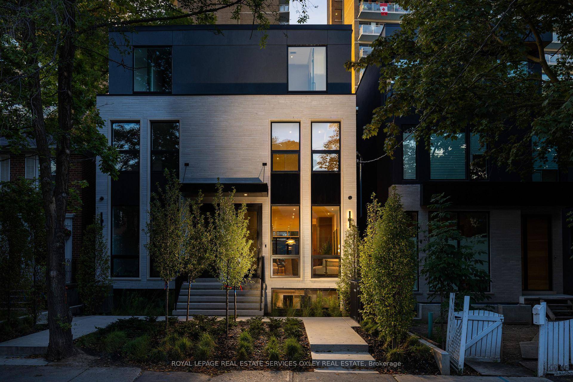 Incredible opportunity to get into Deer Park at a fantastic price !