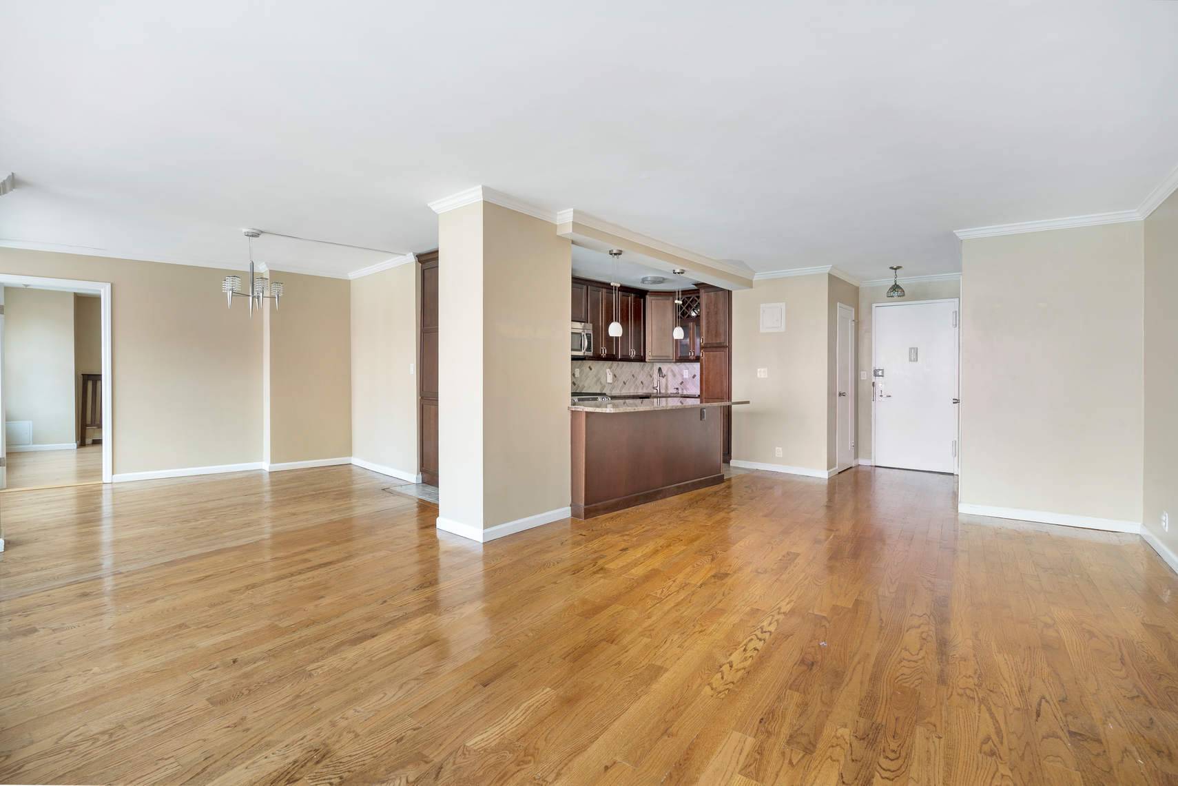 Superb Combination A Bespoke Renovation The impeccable architectural combination in 2018, created this split 2 bedroom 2 baths layout, plus a home office.