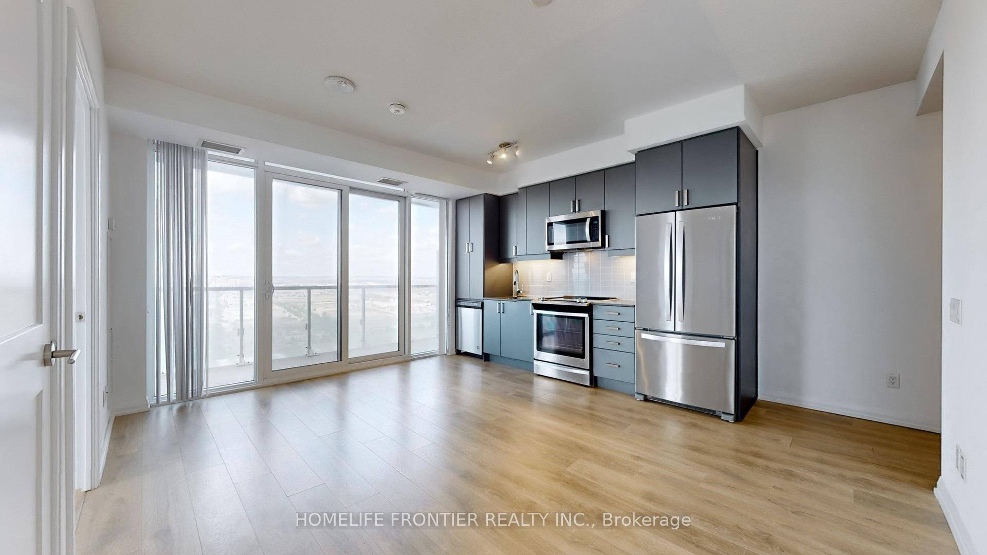 Beautiful 2 Bed with 2 Full Bath, Stunning modern, corner unit.