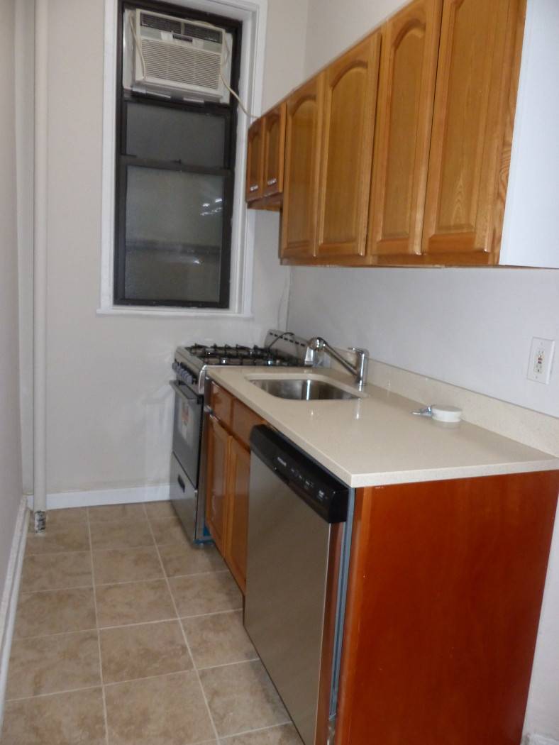 Large Lofted Studio West 10th Waverly Place Please EMAIL for an appt or Video Tour Fantastic Special new studio on quiet 10th Street, with loft height ceilings.