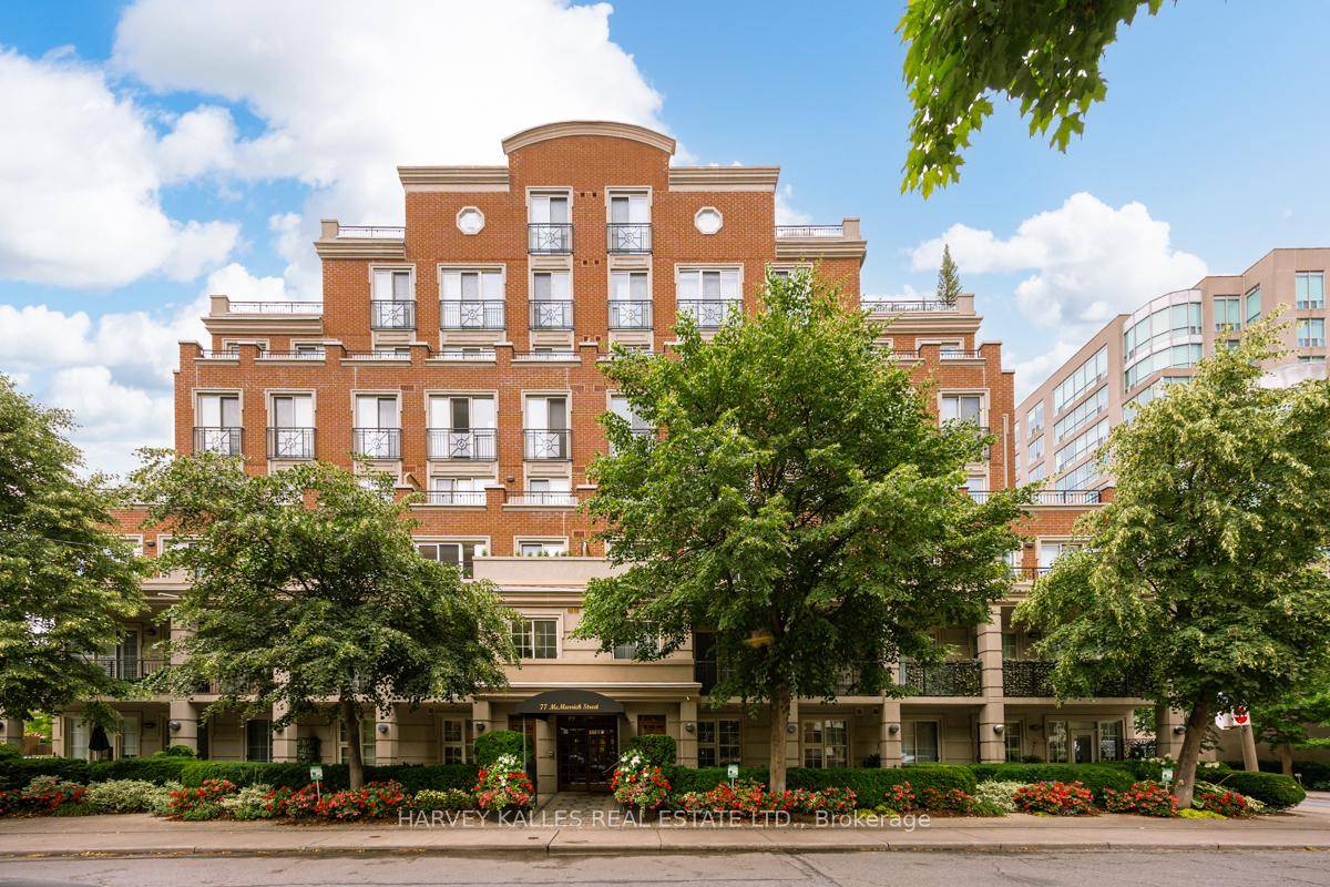 Welcome to 77 McMurrich Street where Yorkville meets Rosedale in one of Toronto's most coveted enclaves.