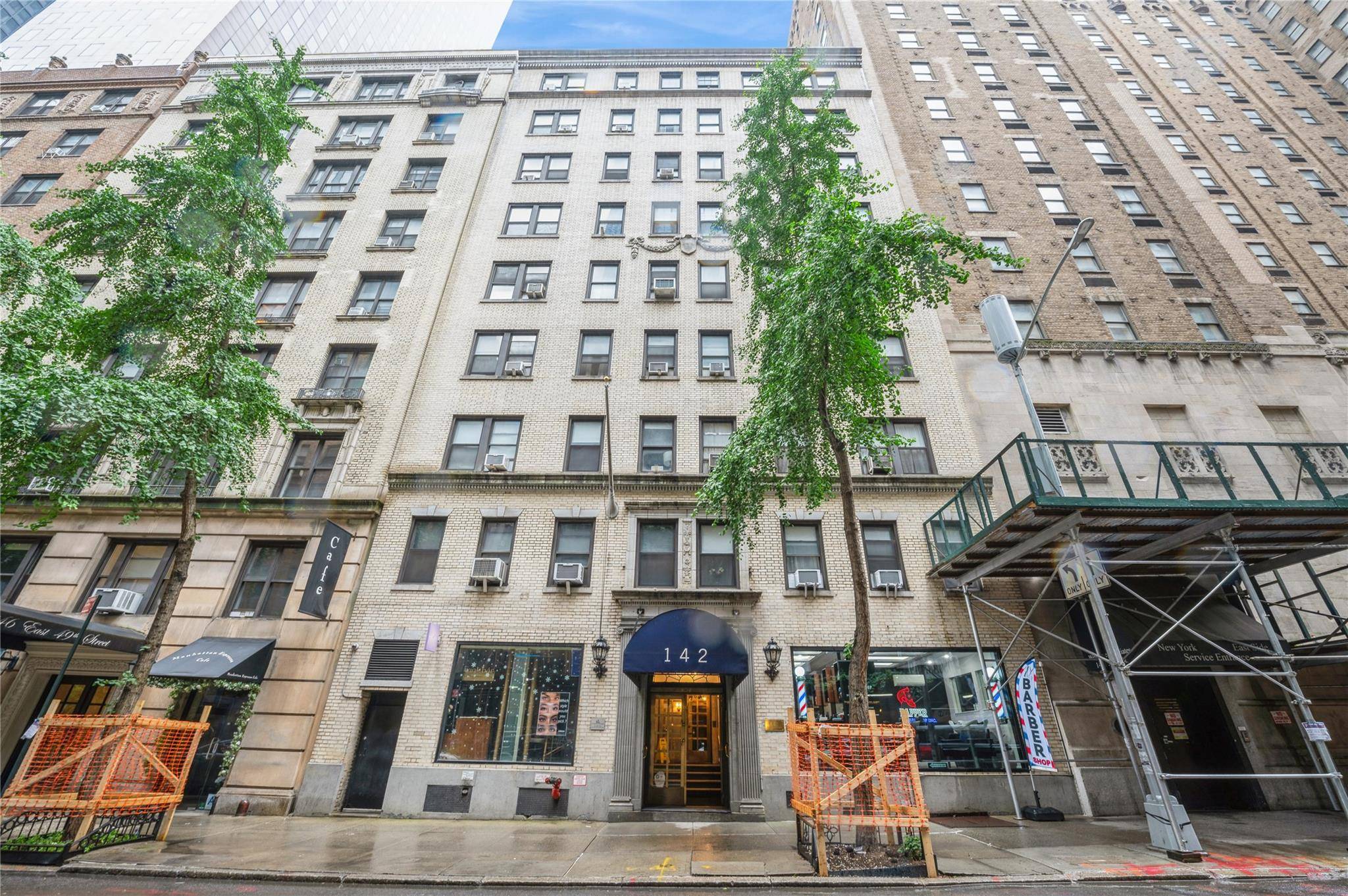 Welcome to this well maintained one bedroom apartment located in a full service cooperative at 142 East 49th Street.
