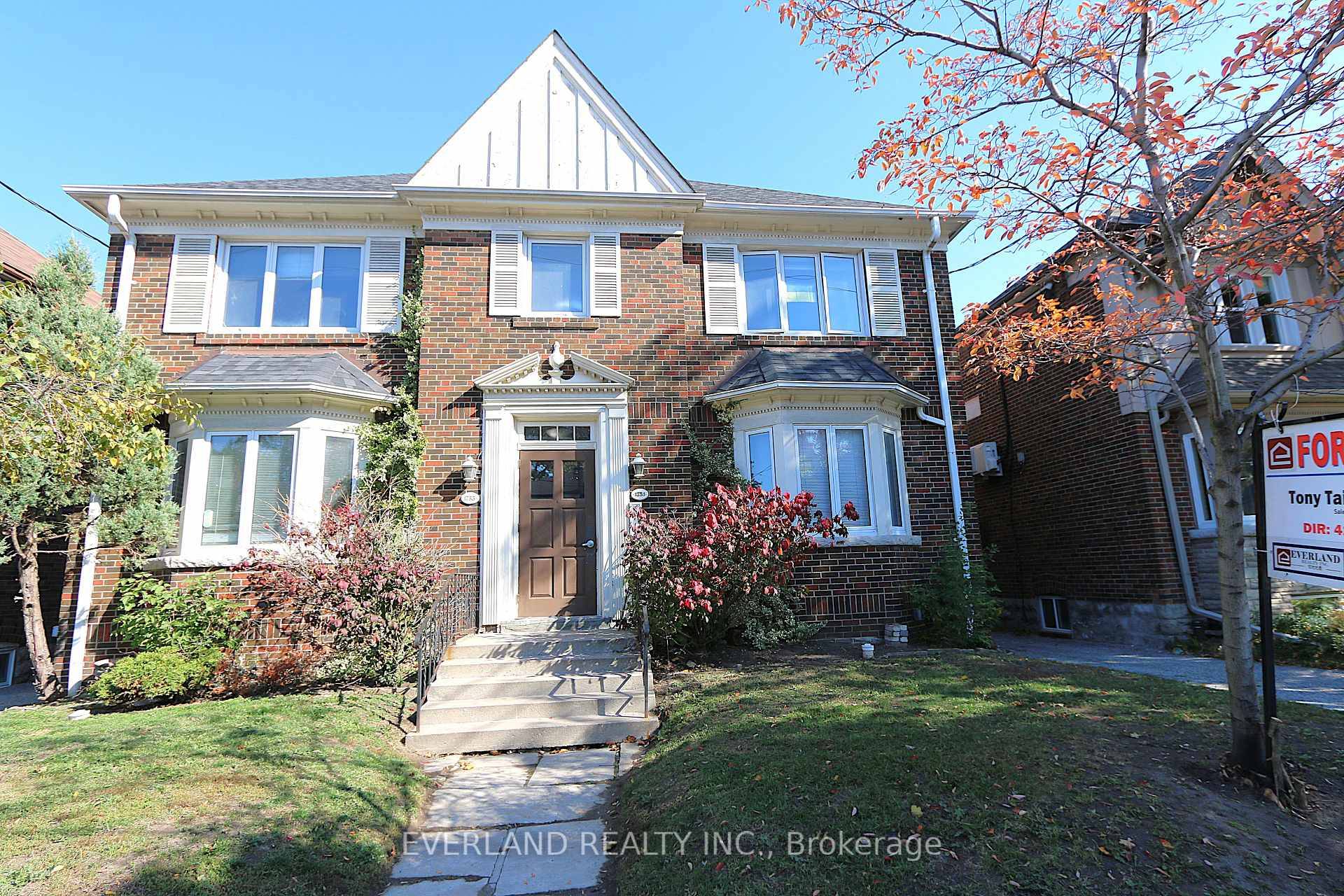 Great School Area, Renovated, Desirable South Leaside On Bayview And Eglinton, Modern Kitchens And Art Deco Washrooms.
