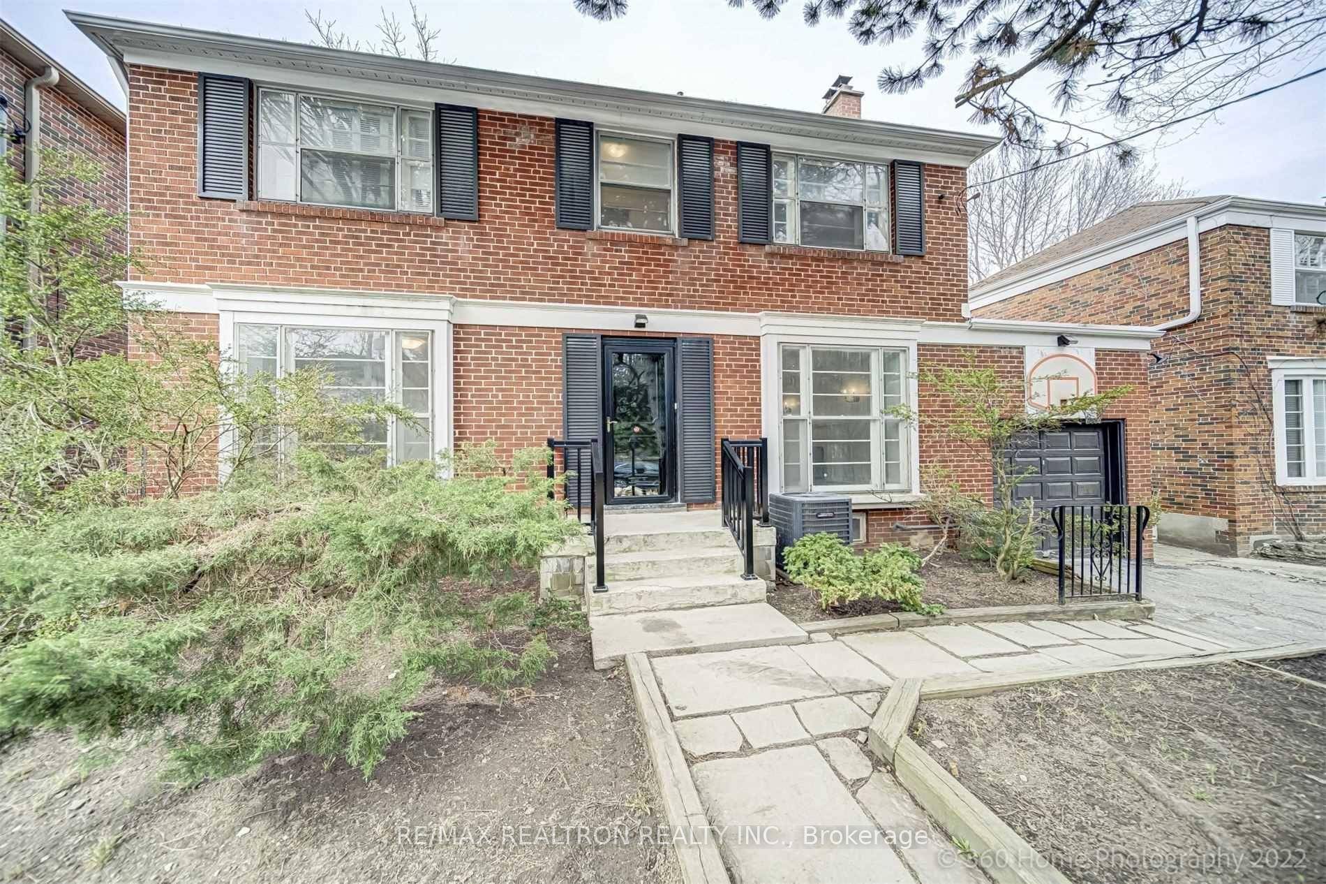 The Perfect Family Home !