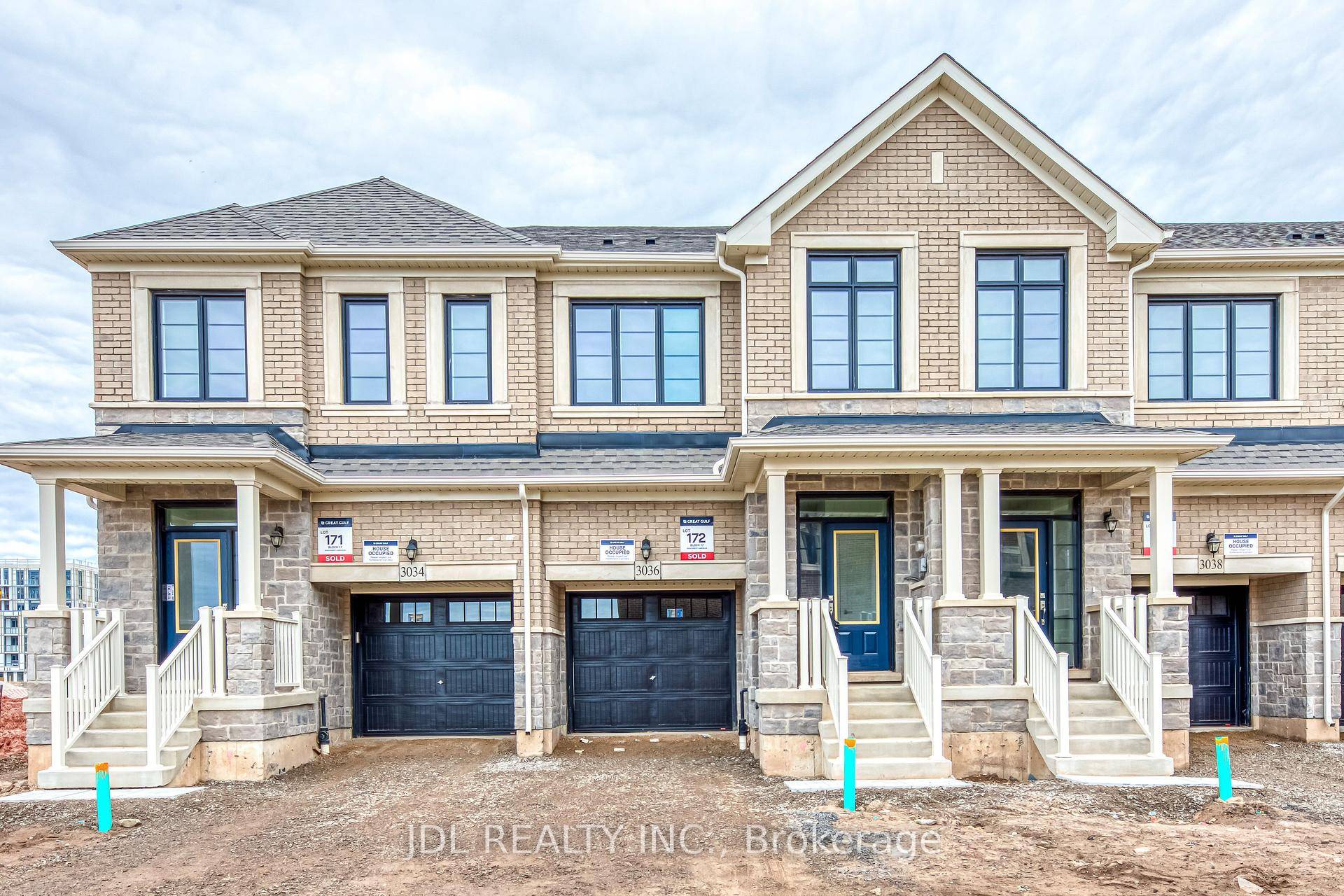This stunning Freehold Townhouse by Great Gulf Homes, ideally located in the prestigious Joshua Meadows community.