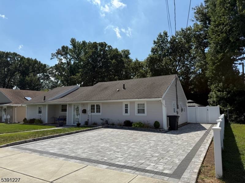 Features 4 Beds, 2 full baths, updated kitchen, living dining rooms.