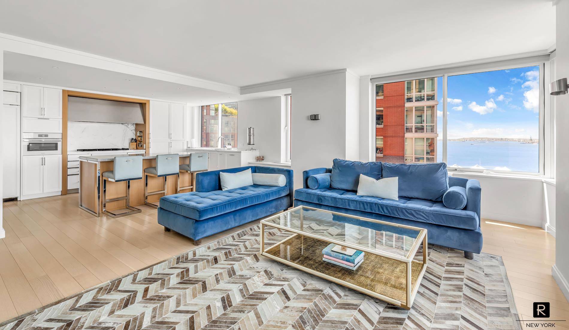 Breathtaking 2, 402 sqft.